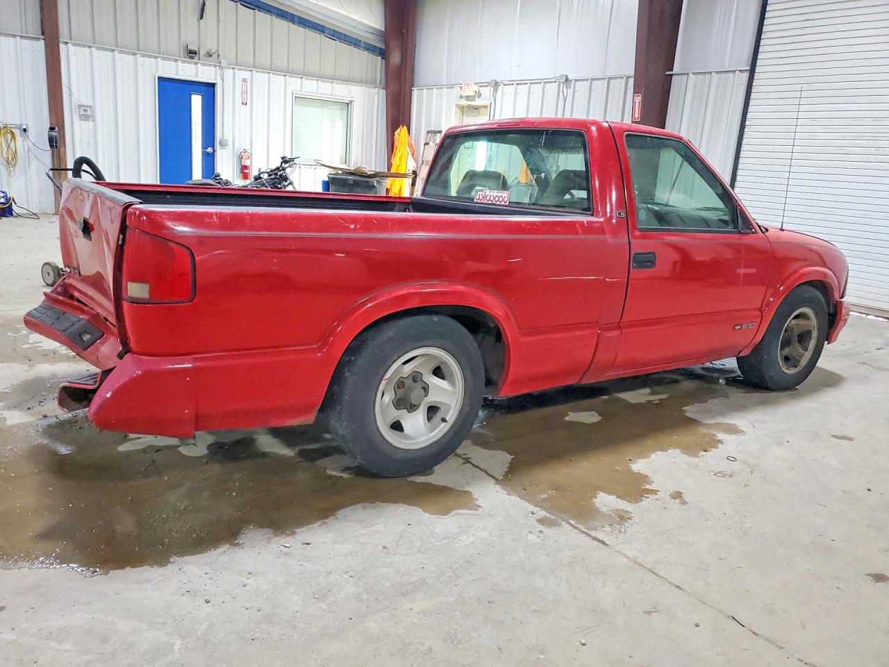 1997 Chevrolet S Truck S10 Red vin: 1GCCS1448VK244064
