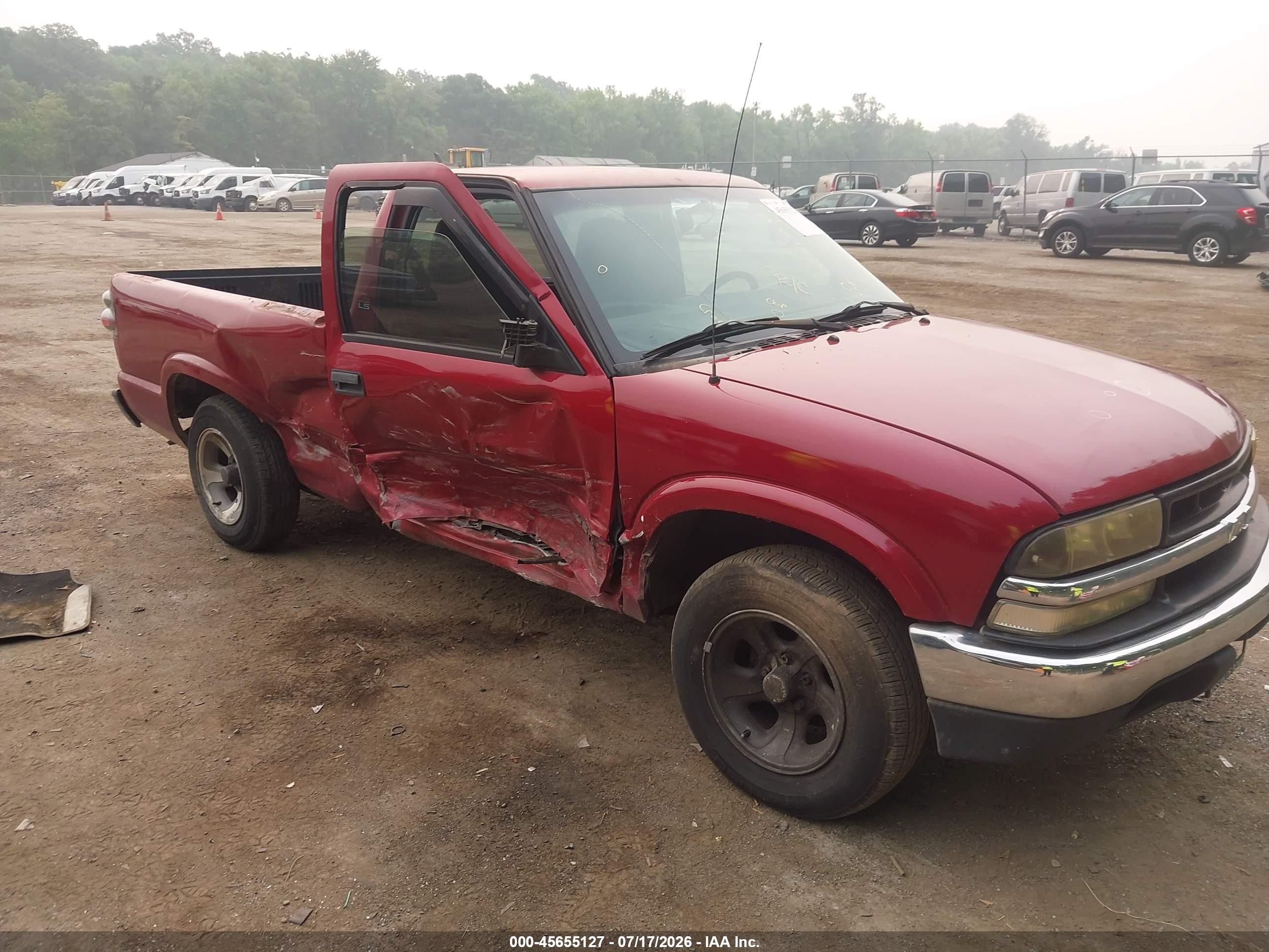 1999 Chevrolet S-10 Ls Red vin: 1GCCS1449X8141994