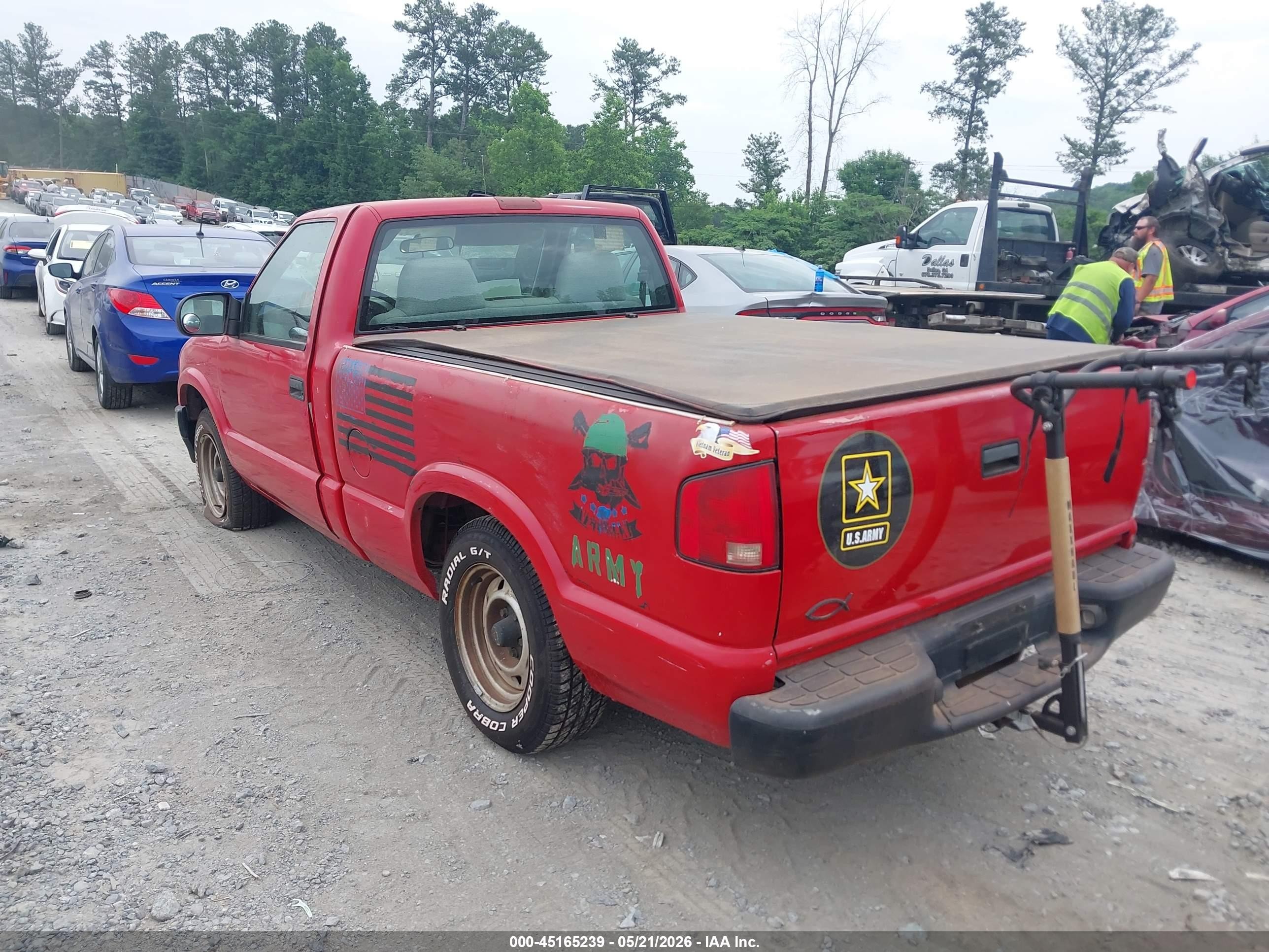 1999 Chevrolet S-10   Red vin: 1GCCS1449X8196672
