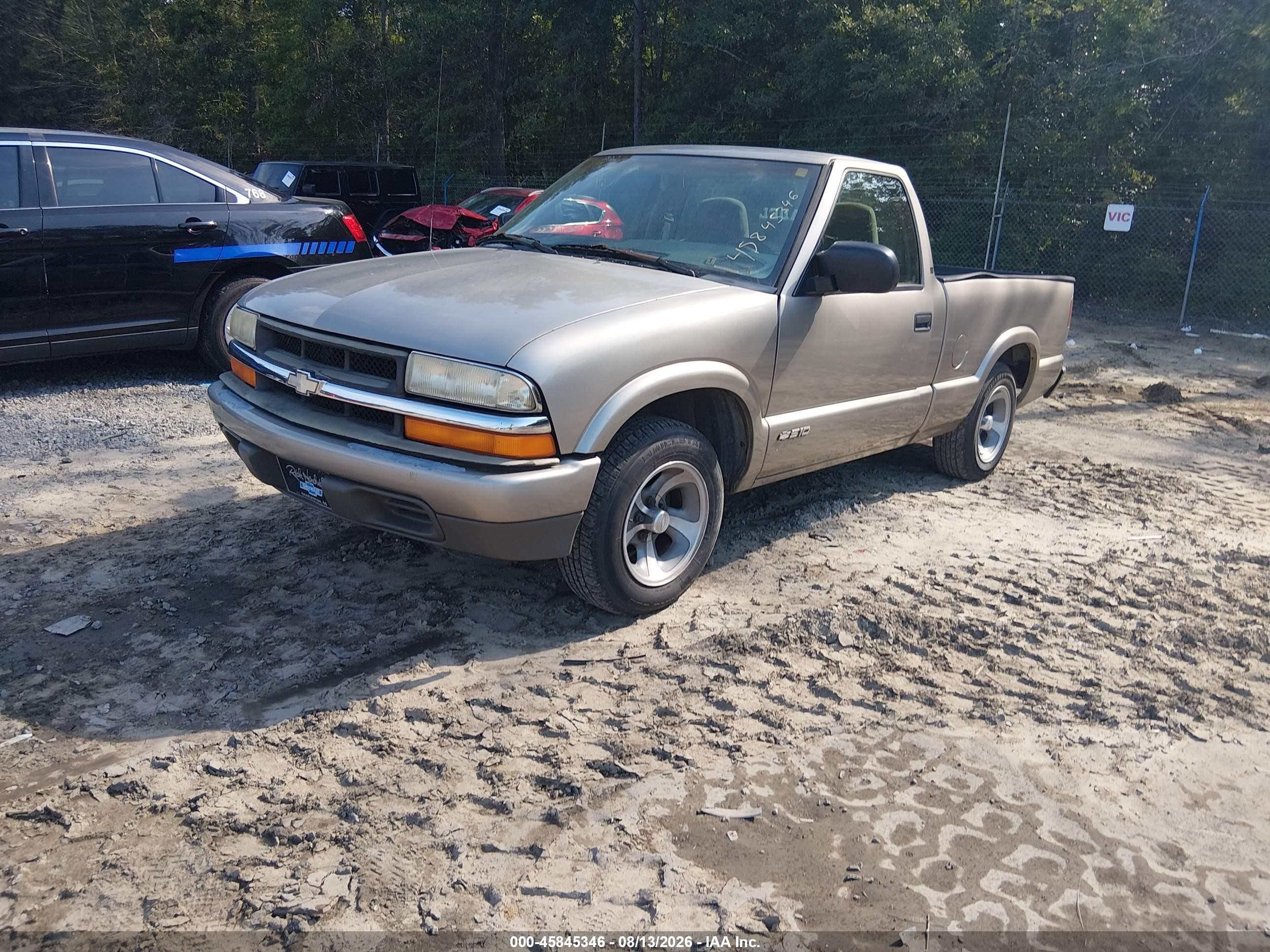 1999 Chevrolet S-10 Ls Beige vin: 1GCCS1449XK179678