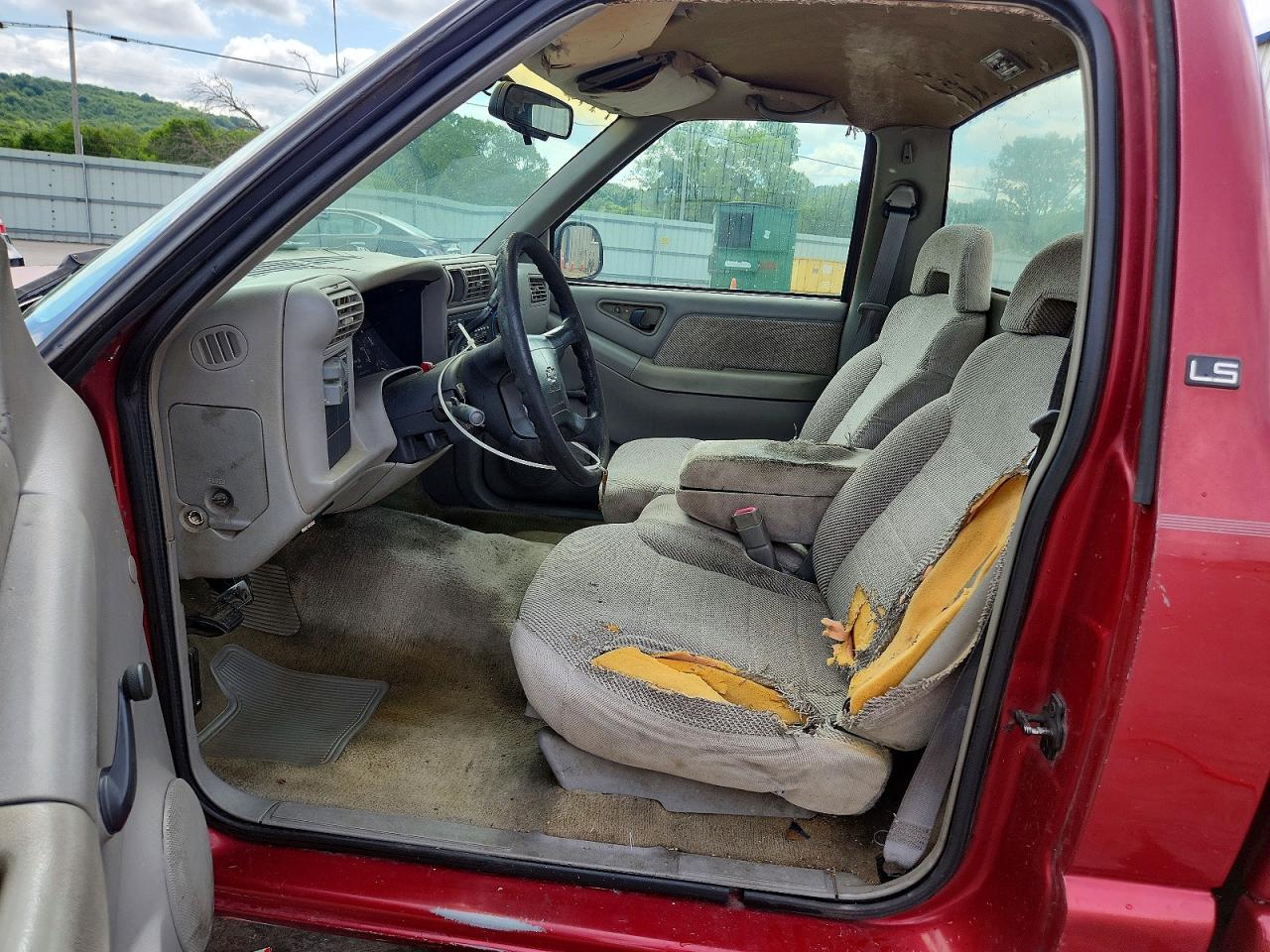 1997 Chevrolet S Truck S10 Red vin: 1GCCS144XV8191204