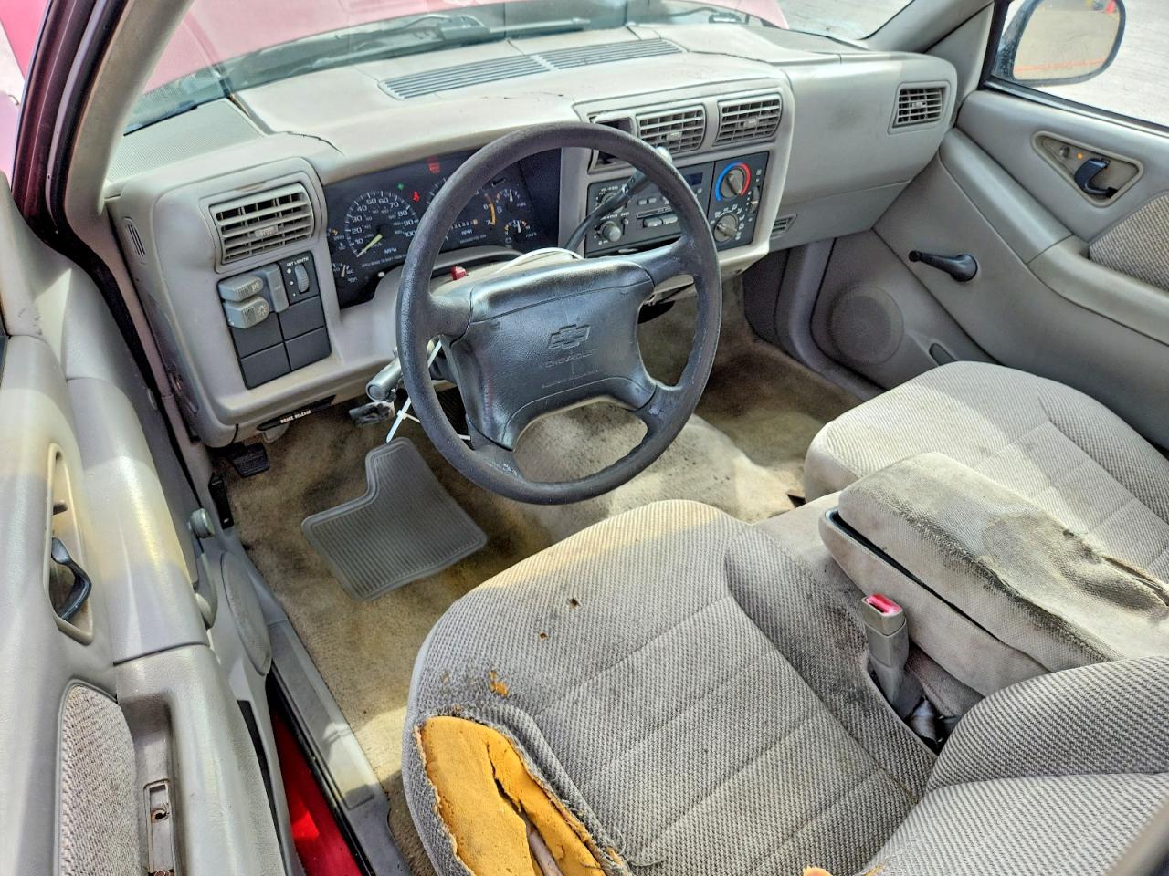 1997 Chevrolet S Truck S10 Red vin: 1GCCS144XV8191204