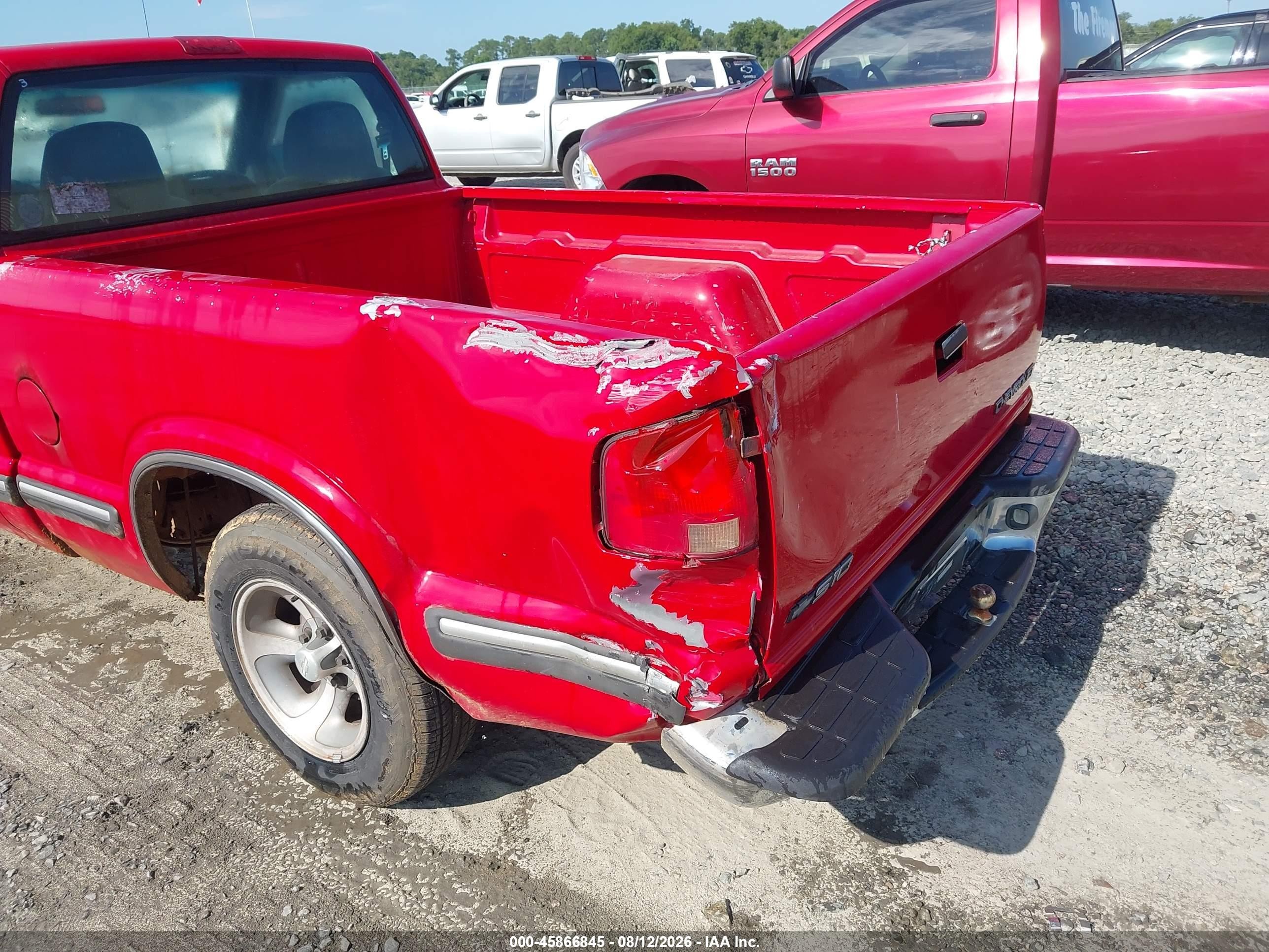 1999 Chevrolet S-10 Ls Красный vin: 1GCCS144XX8118997