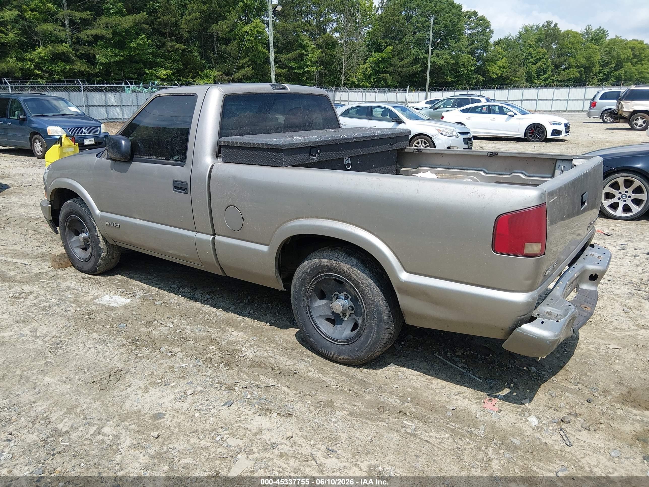2000 Chevrolet S-10 Ls Gray vin: 1GCCS144XY8177436