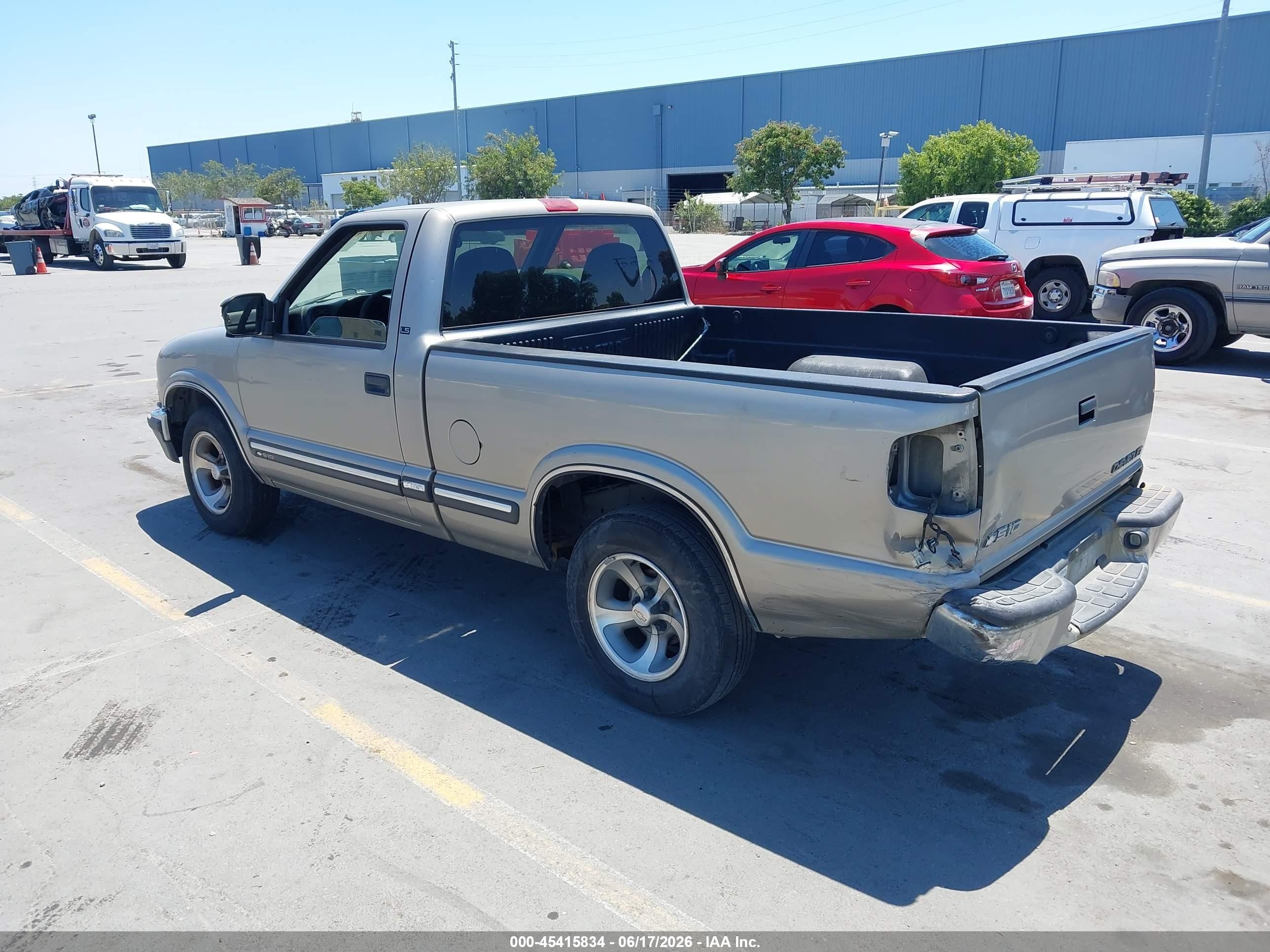 2001 Chevrolet S-10 Ls Gray vin: 1GCCS14501K161862