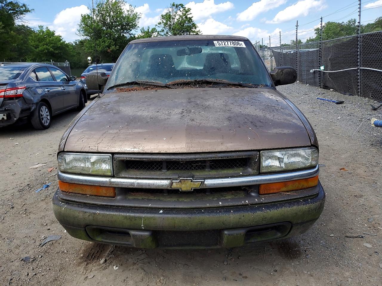 2002 Chevrolet S Truck S10 Brown vin: 1GCCS145028254766