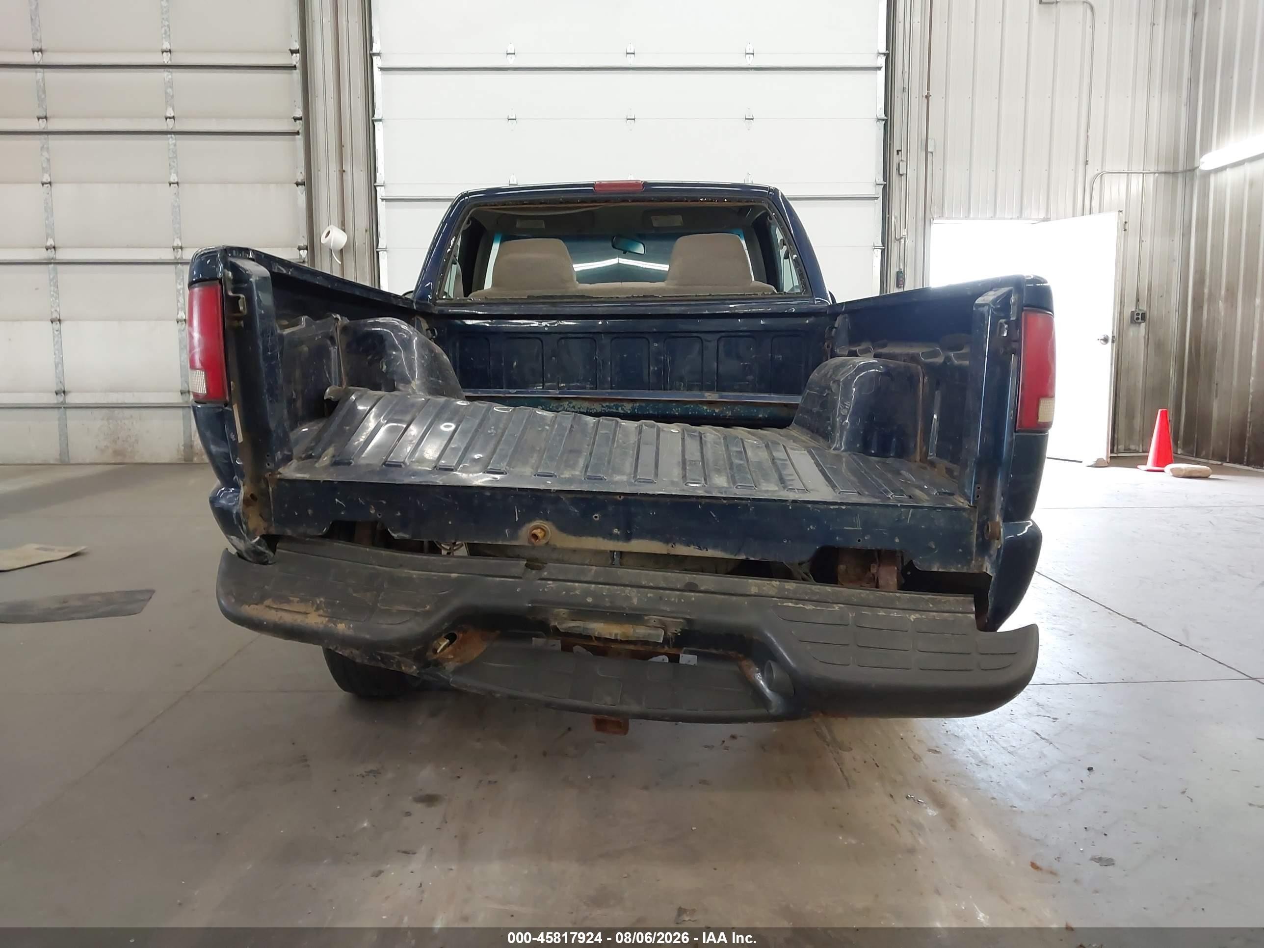 2002 Chevrolet S-10   Dark Blue vin: 1GCCS145128120753