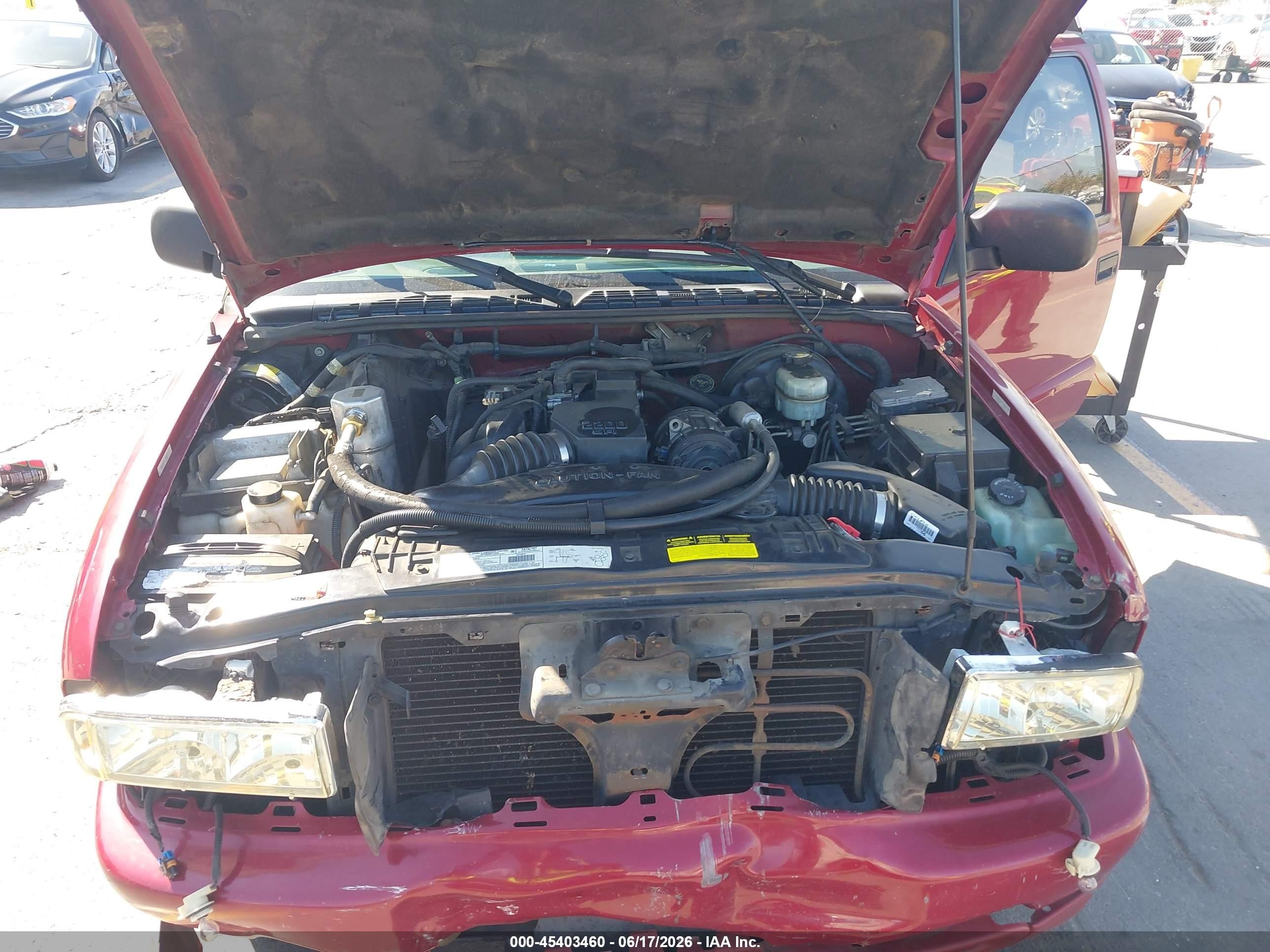 2001 Chevrolet S-10 Ls Красный vin: 1GCCS145218180894