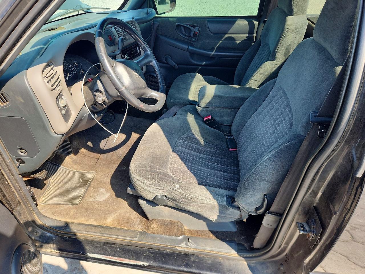 2002 Chevrolet S Truck S10 Черный vin: 1GCCS145228147816