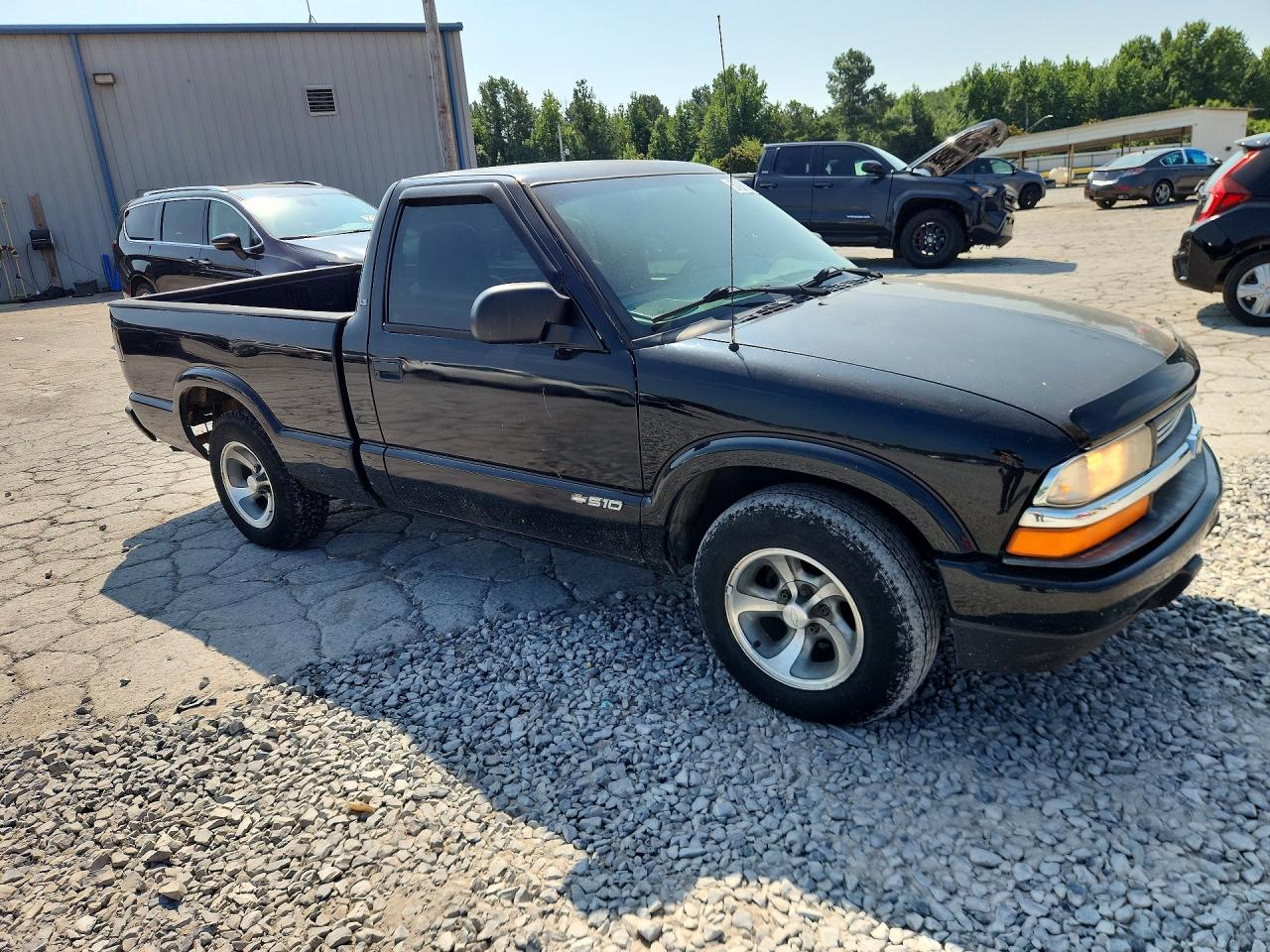 2002 Chevrolet S Truck S10 Черный vin: 1GCCS145228147816