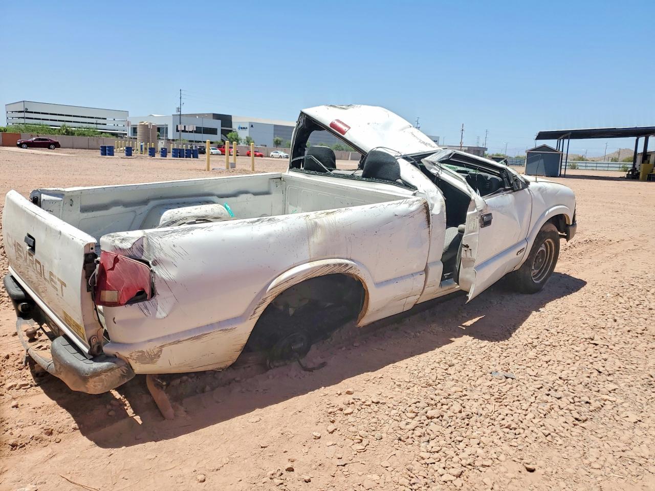 2002 Chevrolet S Truck S10 White vin: 1GCCS145228227438
