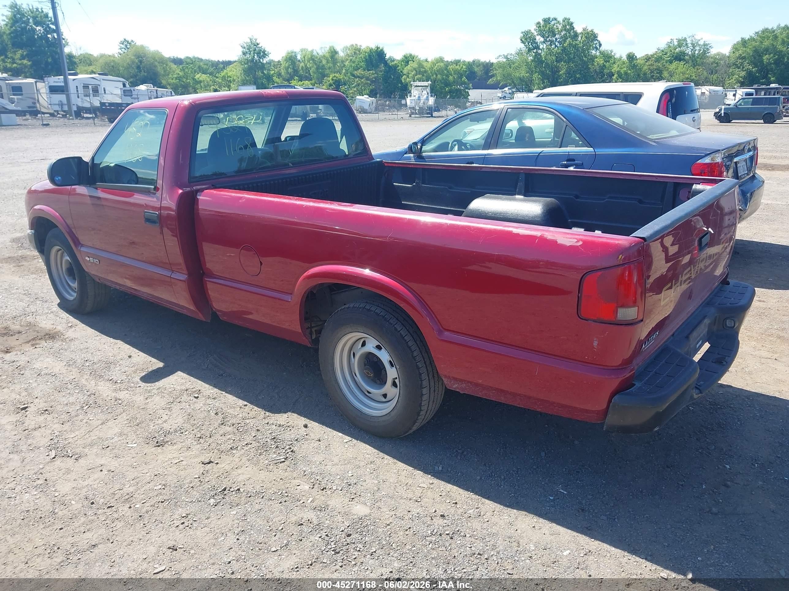 2002 Chevrolet S-10   Красный vin: 1GCCS145228242716