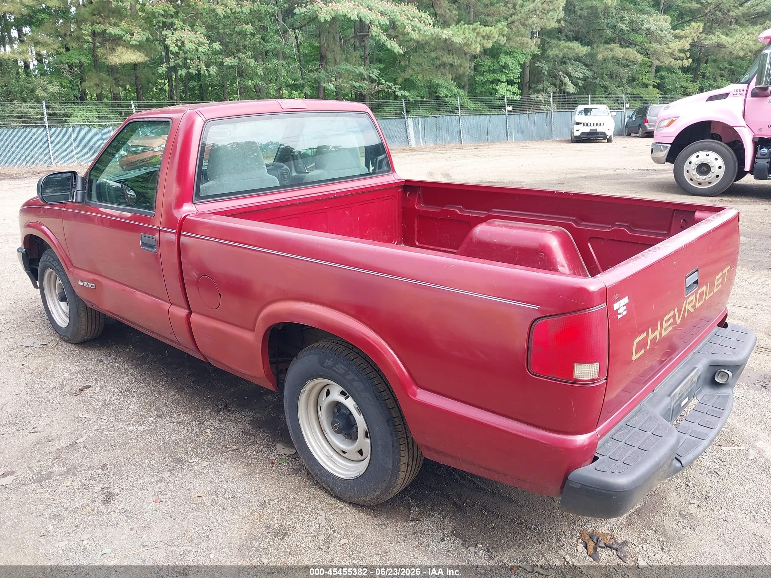 2002 Chevrolet S-10   Red vin: 1GCCS145228245499