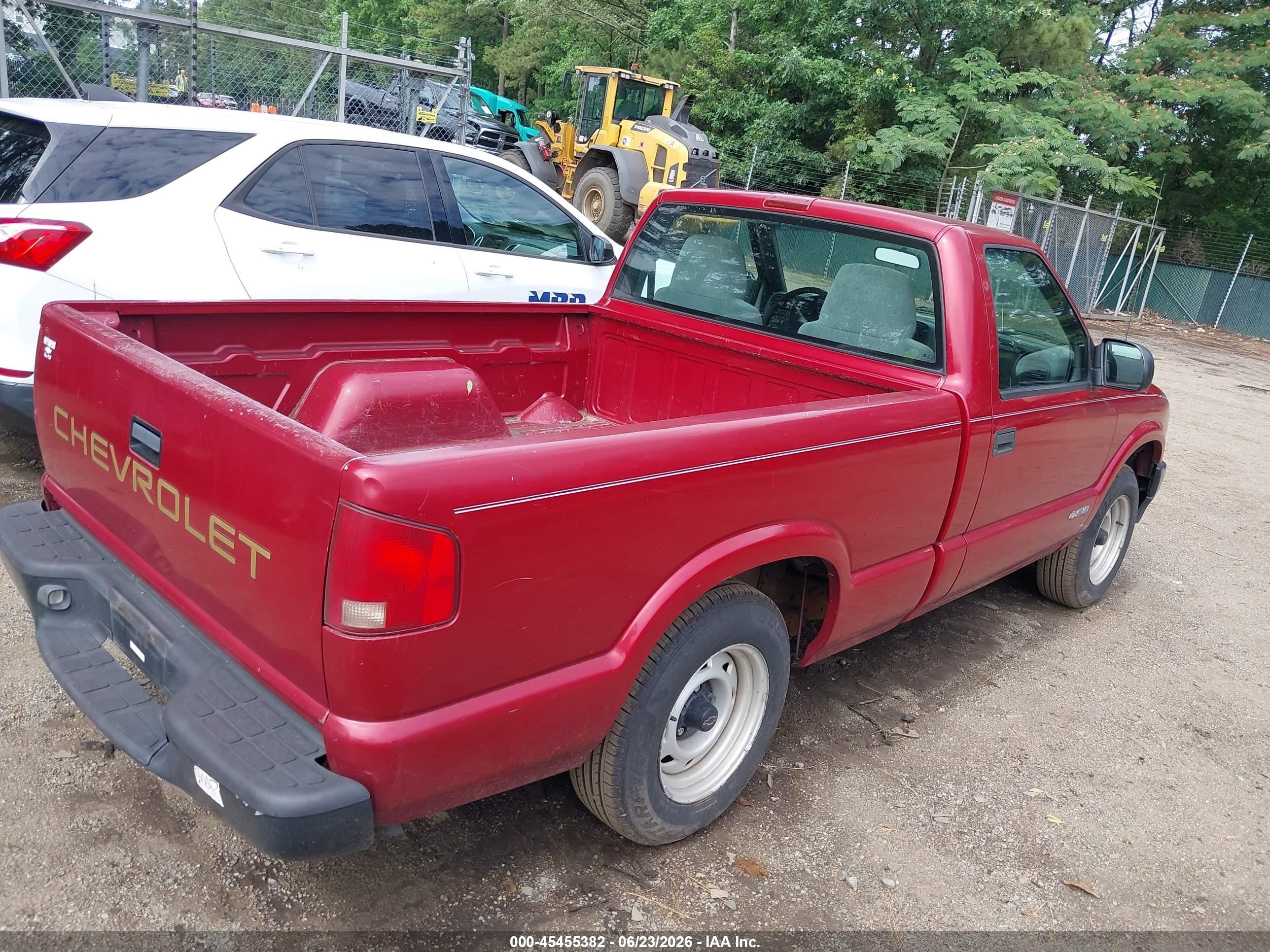 2002 Chevrolet S-10   Red vin: 1GCCS145228245499