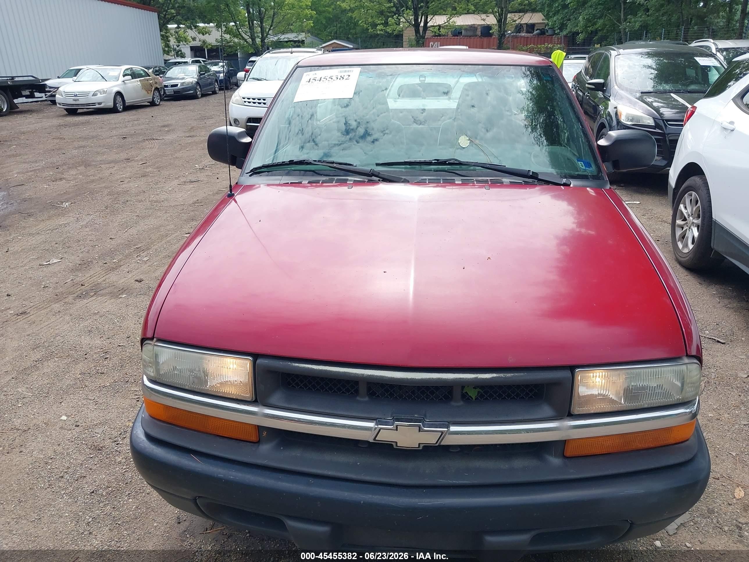 2002 Chevrolet S-10   Red vin: 1GCCS145228245499