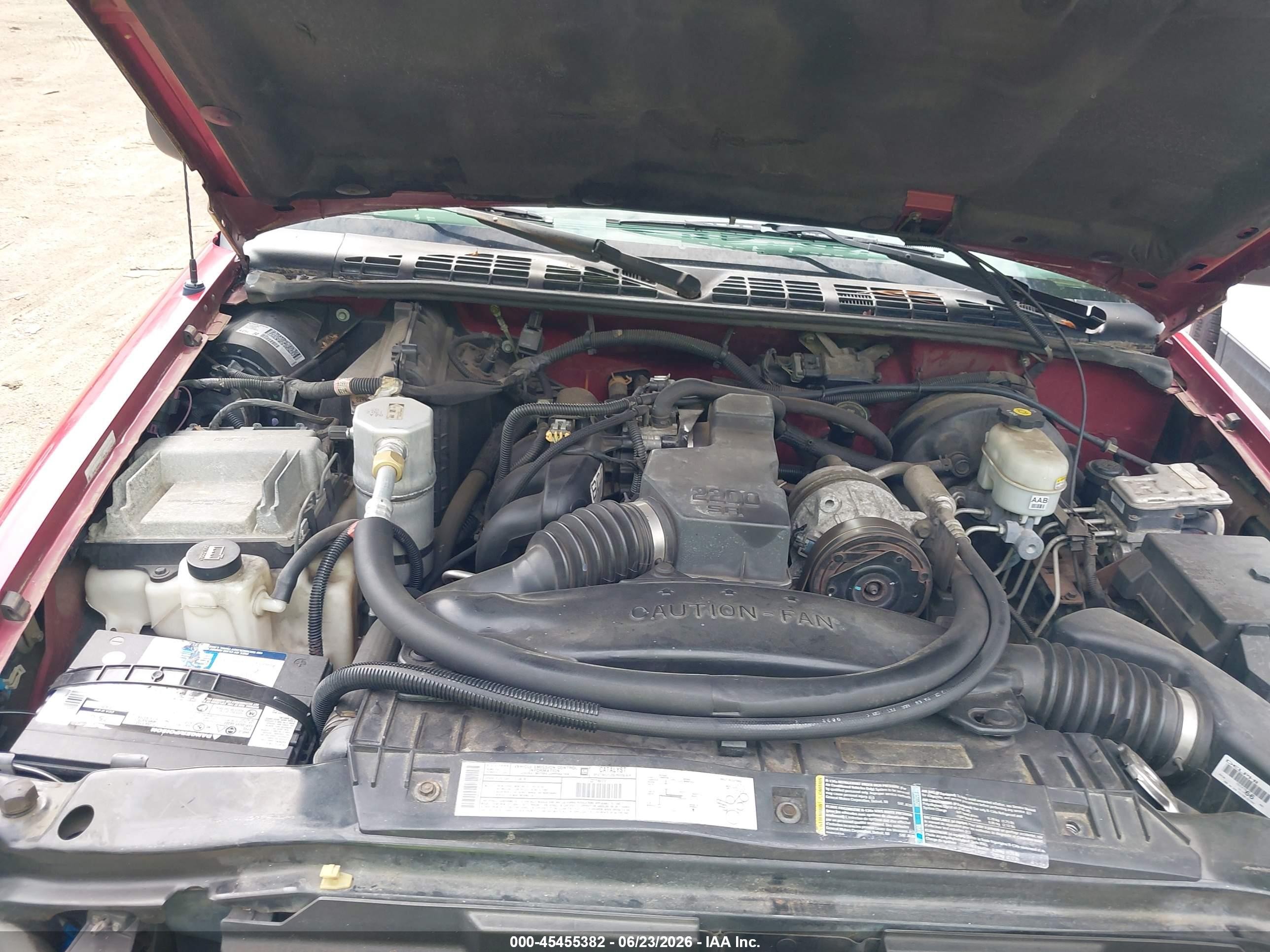 2002 Chevrolet S-10   Red vin: 1GCCS145228245499