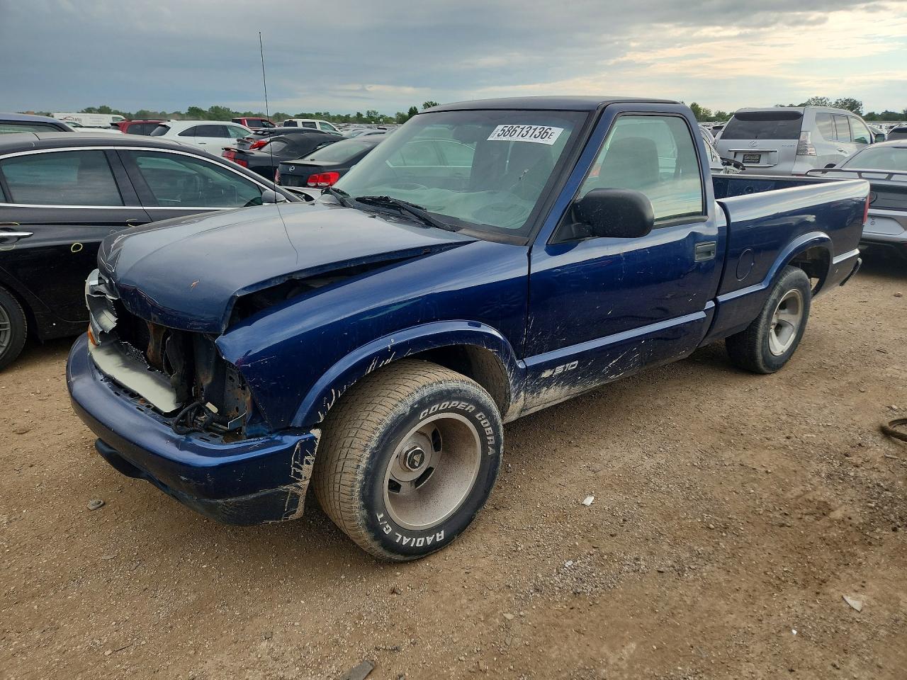 2000 Chevrolet S Truck S10 Blue vin: 1GCCS1452YK221568