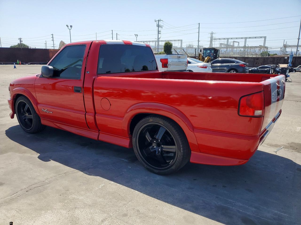 2001 Chevrolet S Truck S10 Red vin: 1GCCS145318140548