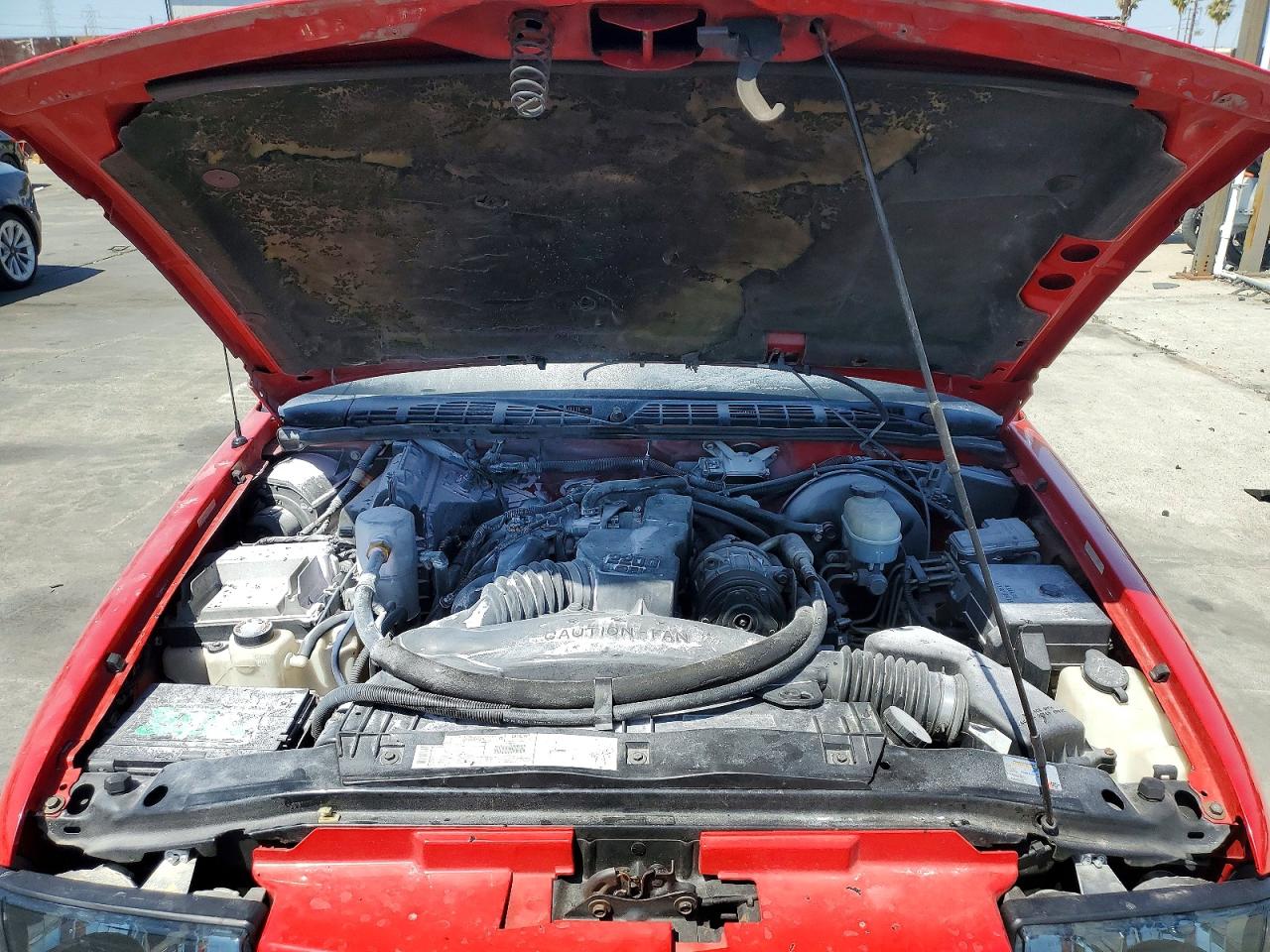 2001 Chevrolet S Truck S10 Red vin: 1GCCS145318140548