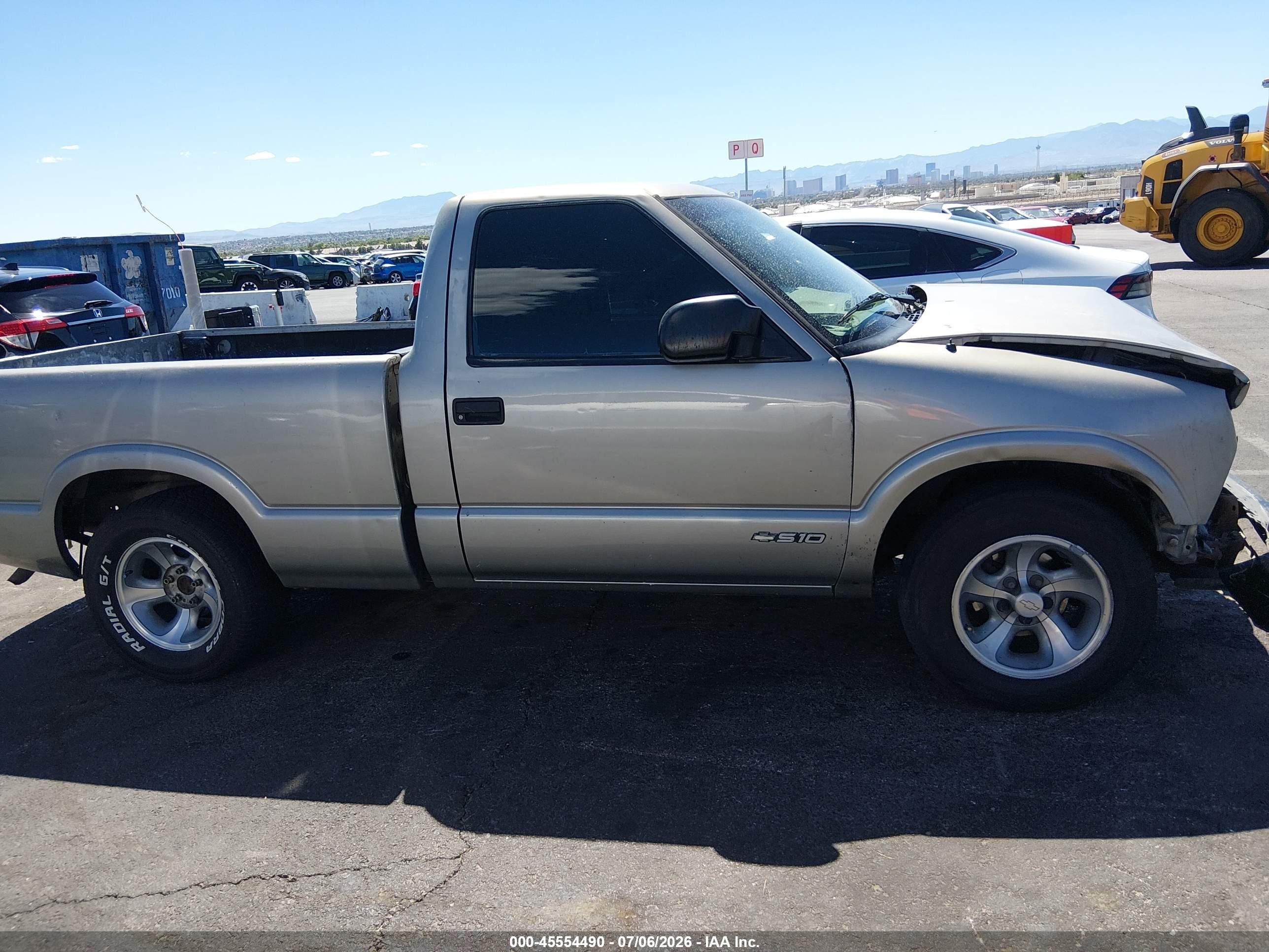 2001 Chevrolet S-10   Желто-коричневый vin: 1GCCS145318194903