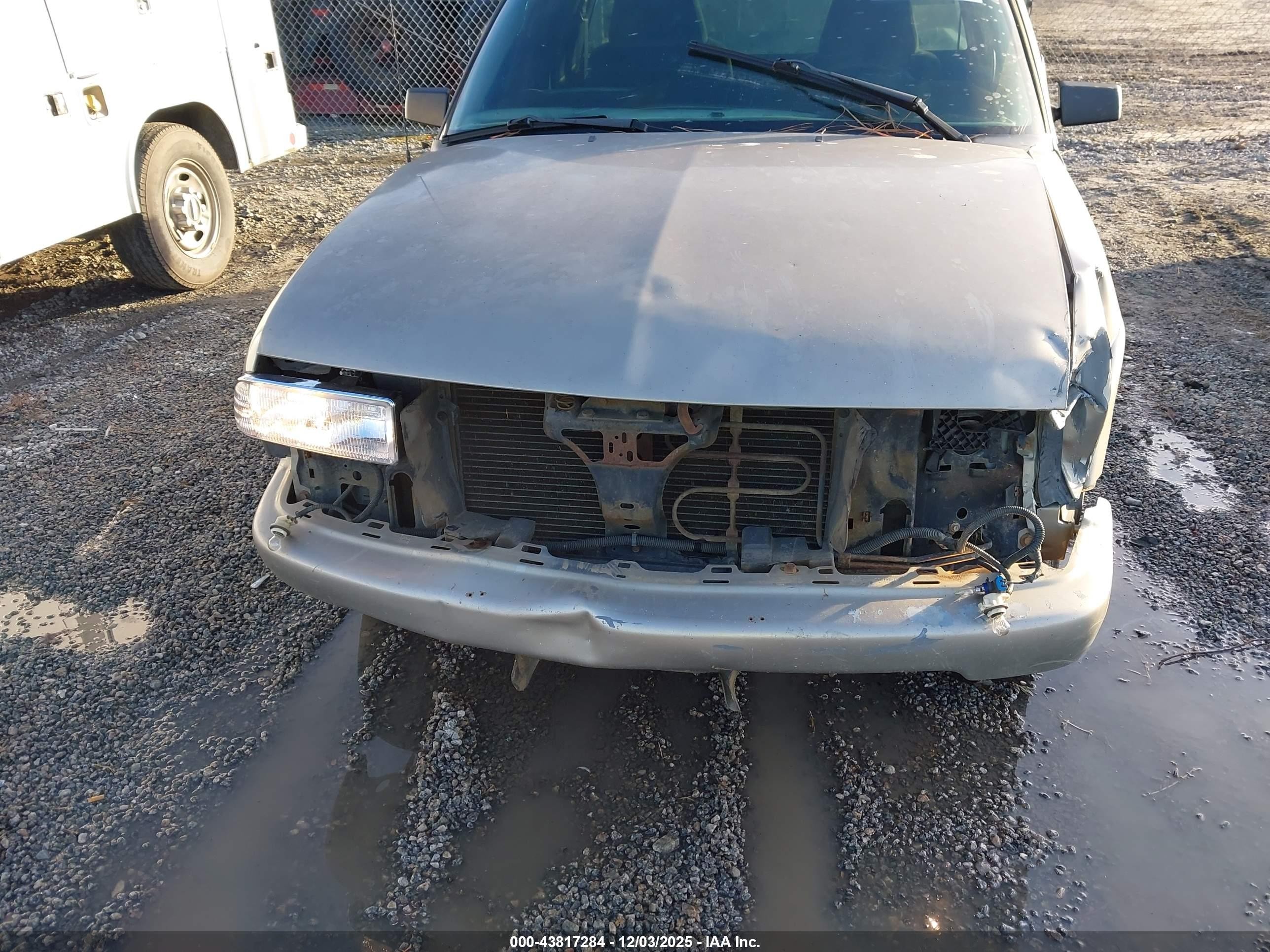 2001 Chevrolet S-10 Ls Champagne vin: 1GCCS14531K109030