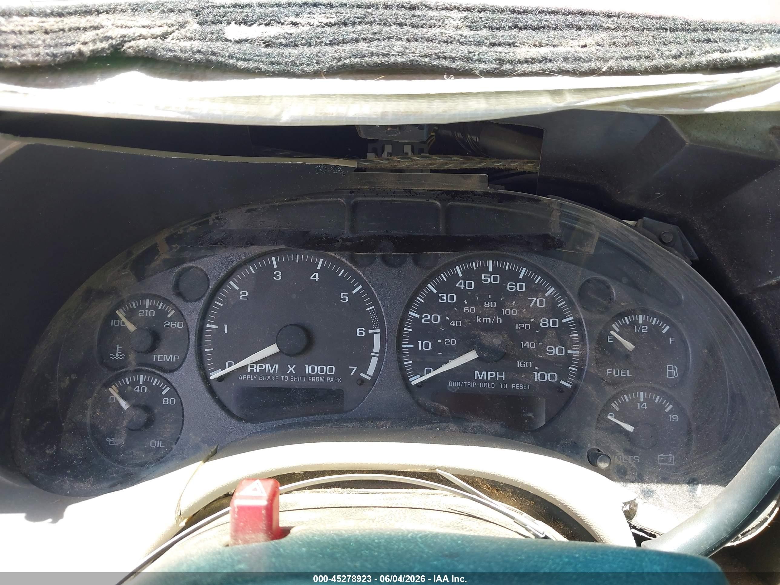 2002 Chevrolet S-10   Red vin: 1GCCS145328224273