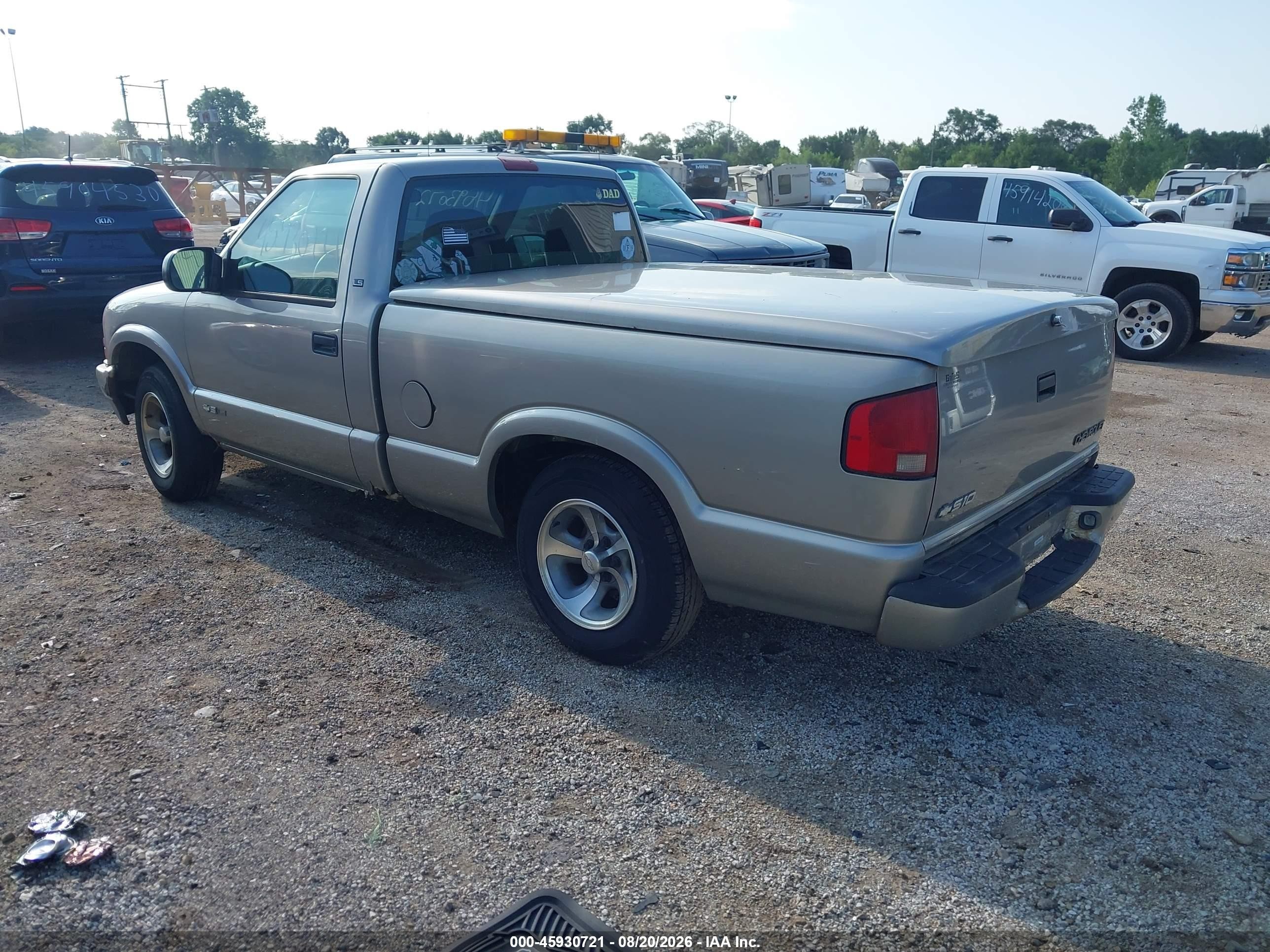 2002 Chevrolet S-10 Ls Pewter vin: 1GCCS145528159846