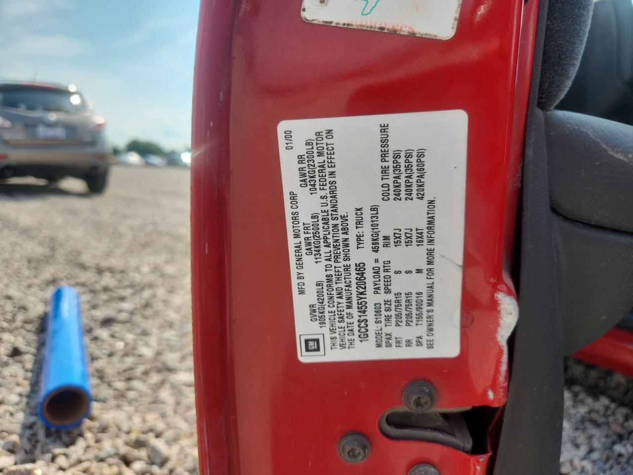 2000 Chevrolet S10 Red vin: 1GCCS1455YK206465