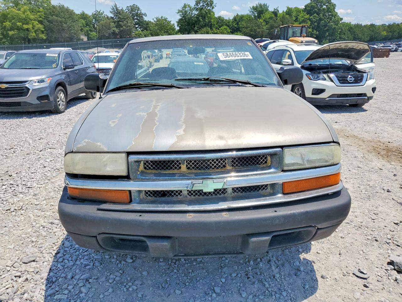 2002 Chevrolet S Truck S10 Бежевый vin: 1GCCS145628258109