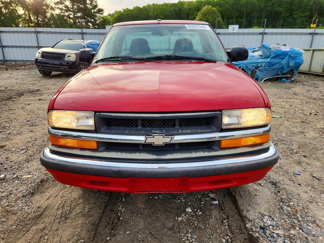 2001 Chevrolet S Truck S10 Red vin: 1GCCS145718189073