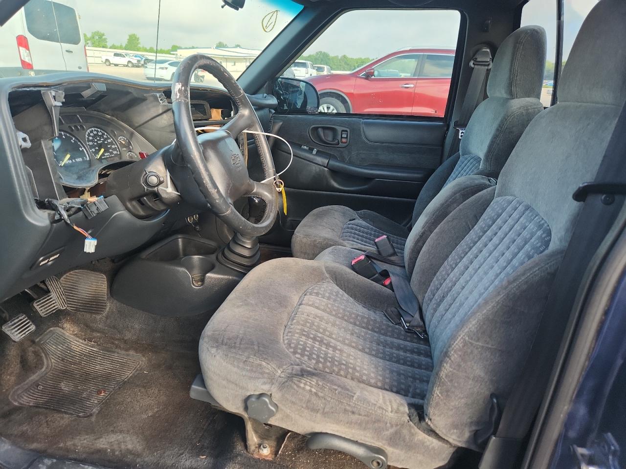 2001 Chevrolet S Truck S10 Blue vin: 1GCCS145918177135