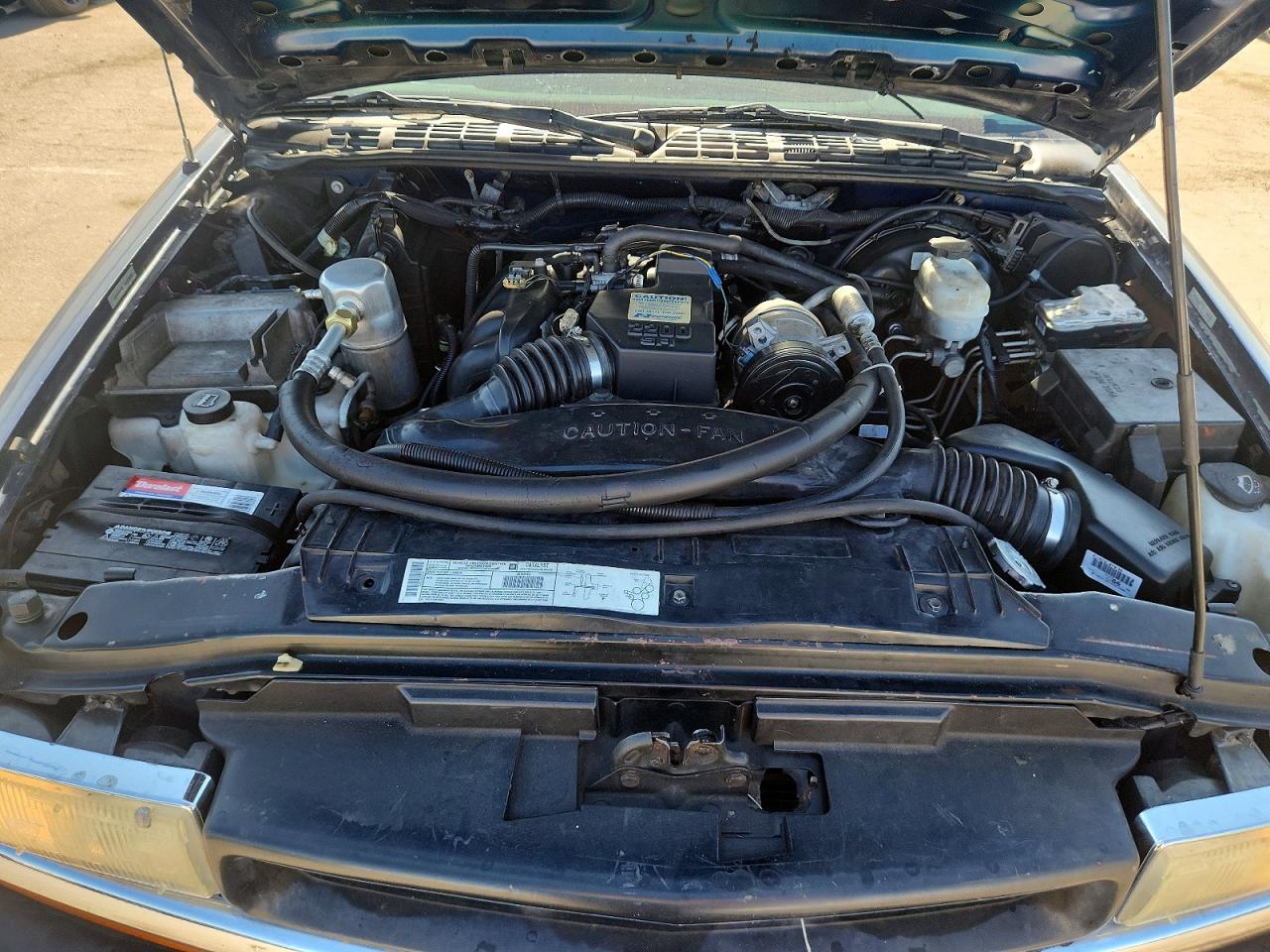 2002 Chevrolet S Truck S10 Blue vin: 1GCCS145928190307