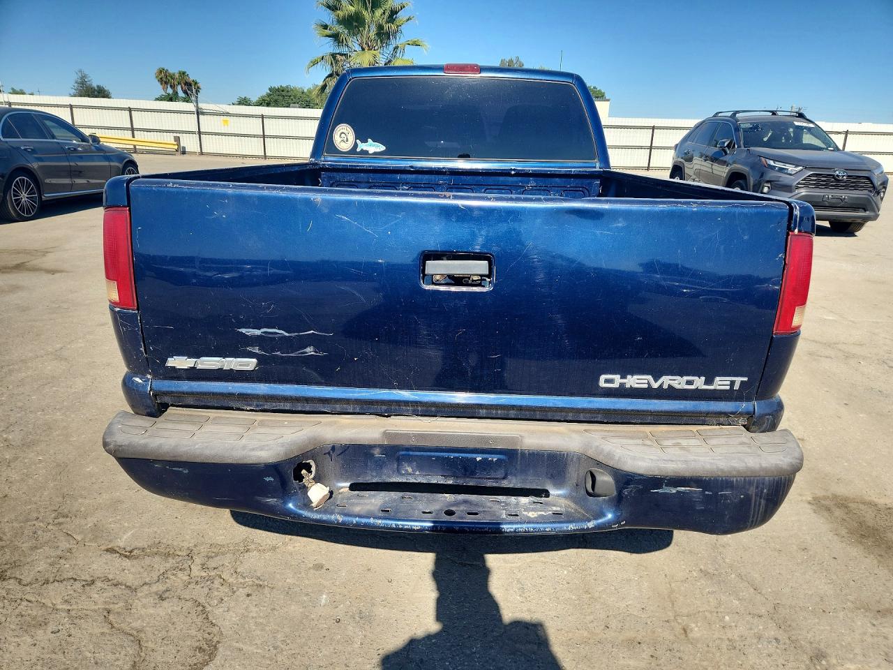 2002 Chevrolet S Truck S10 Blue vin: 1GCCS145928190307