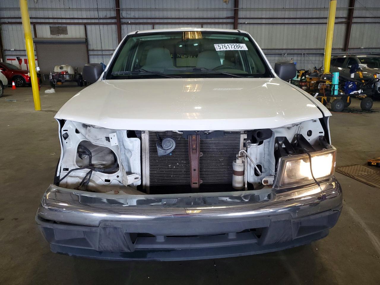 2005 Chevrolet Colorado White vin: 1GCCS146758178086