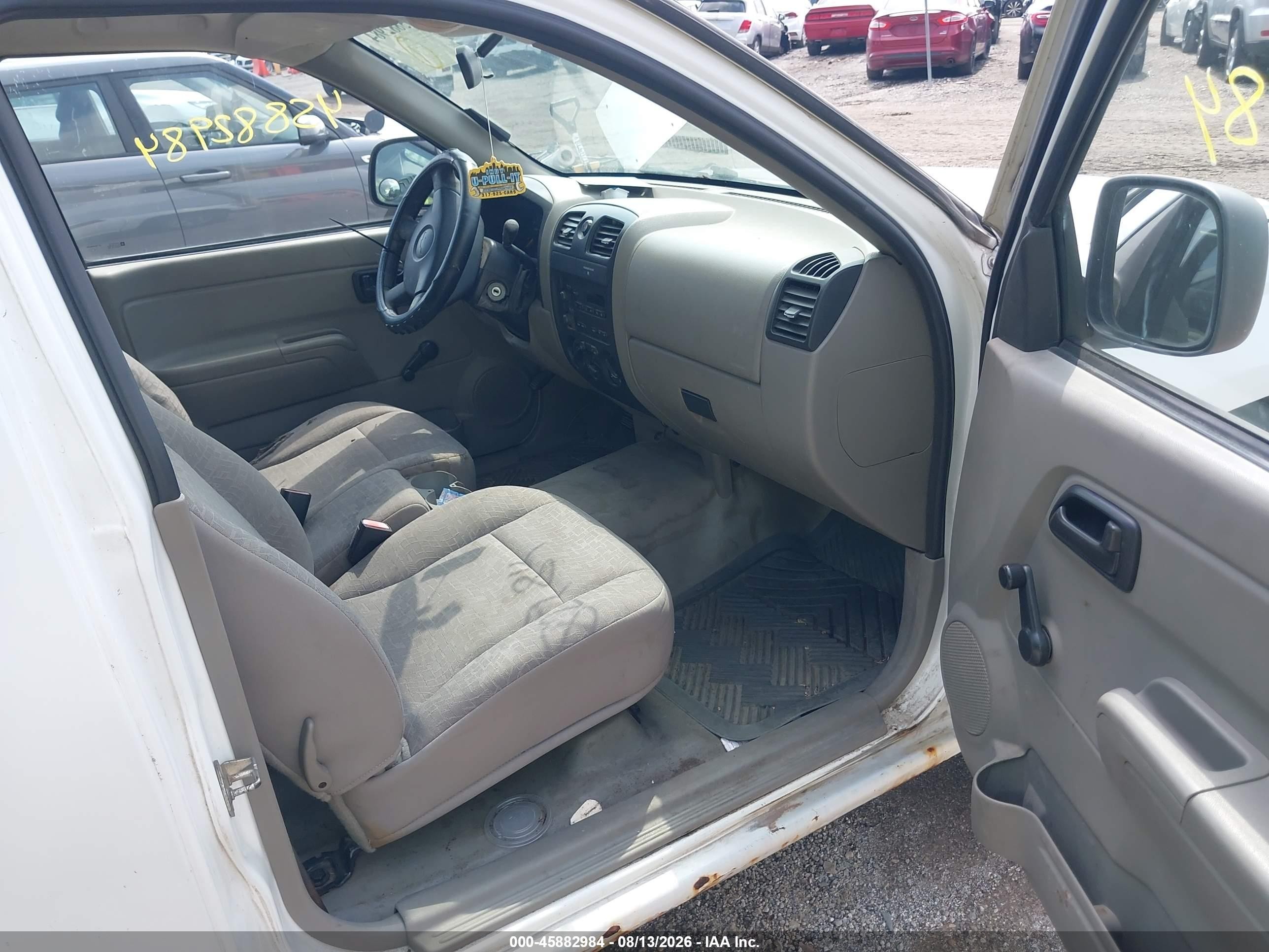 2006 Chevrolet Colorado Work Truck White vin: 1GCCS148268200613