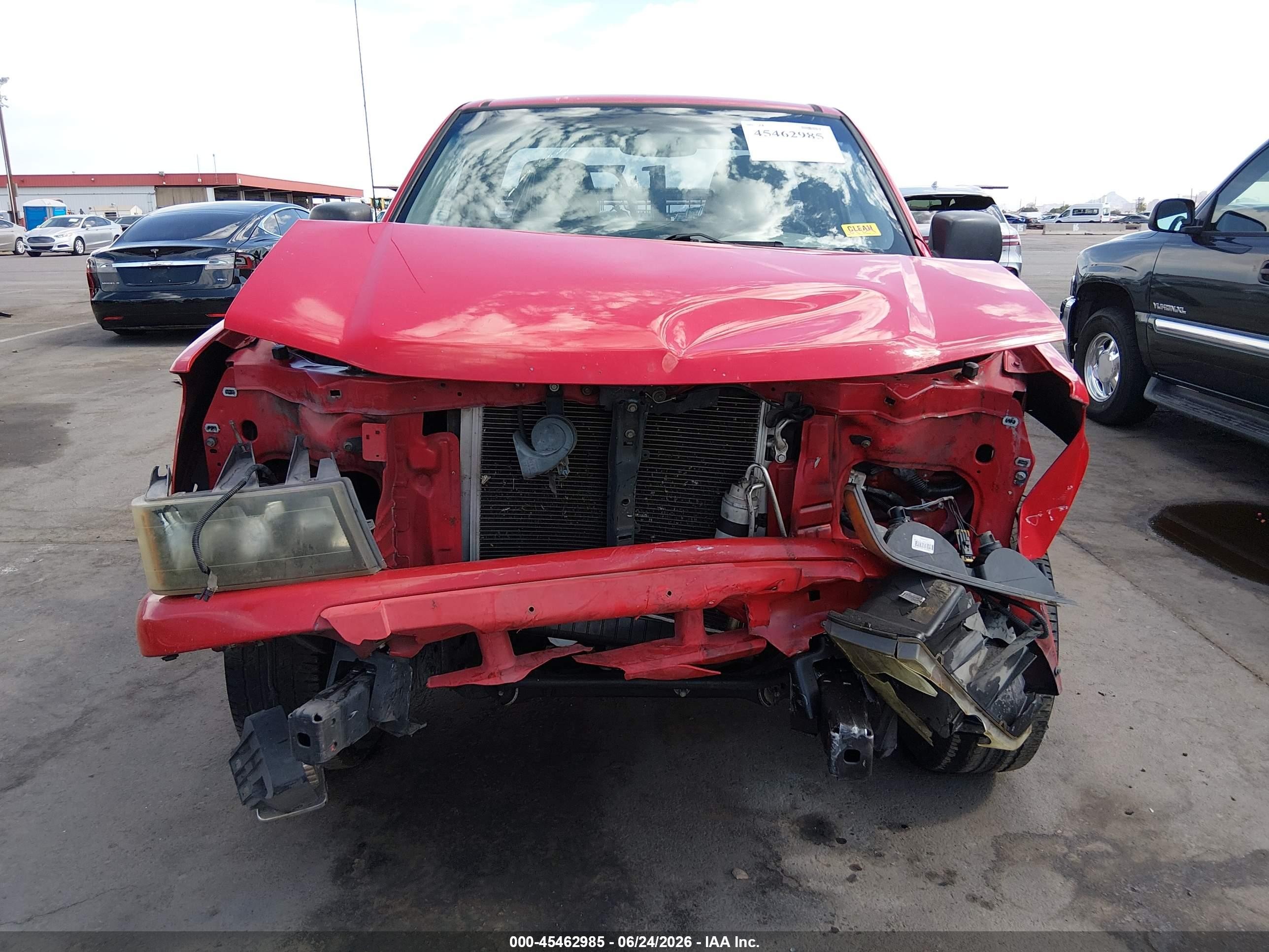 2005 Chevrolet Colorado   Red vin: 1GCCS148658208082