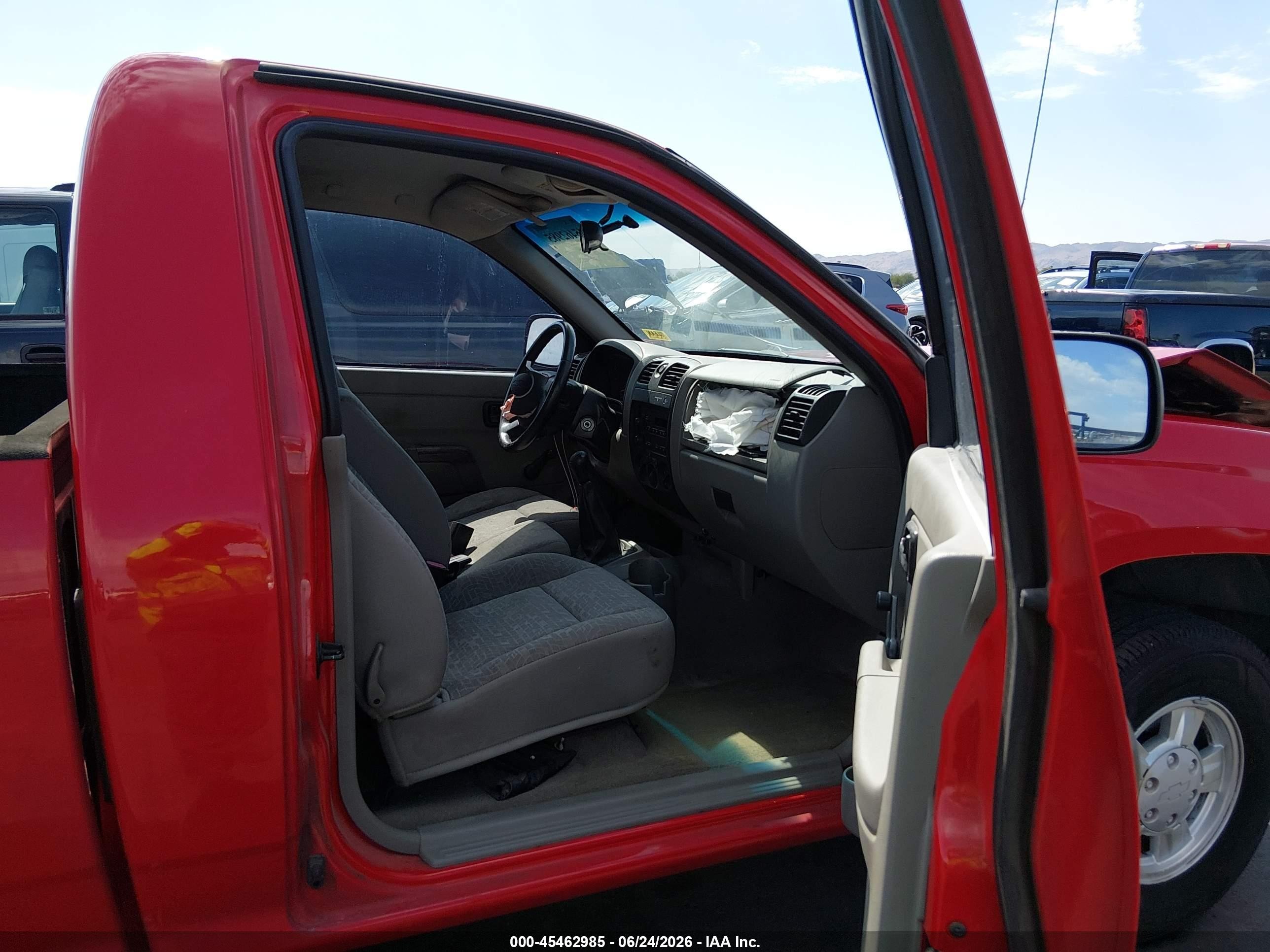2005 Chevrolet Colorado   Red vin: 1GCCS148658208082
