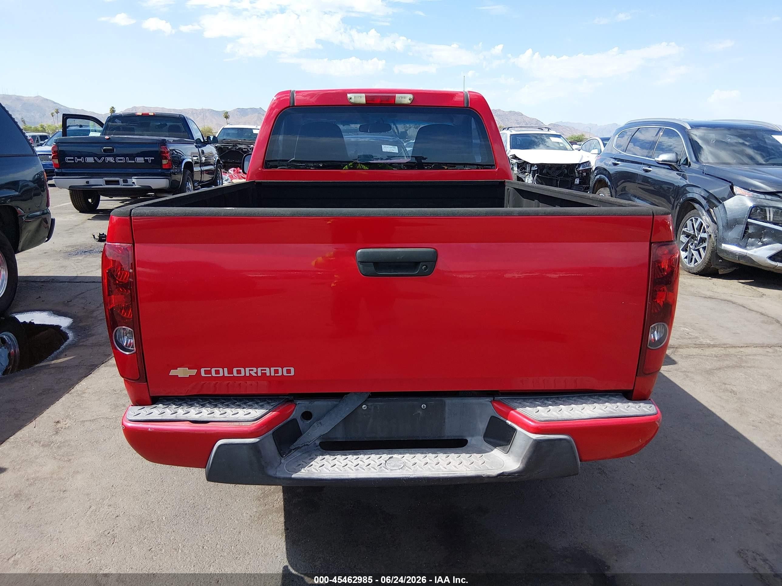 2005 Chevrolet Colorado   Red vin: 1GCCS148658208082