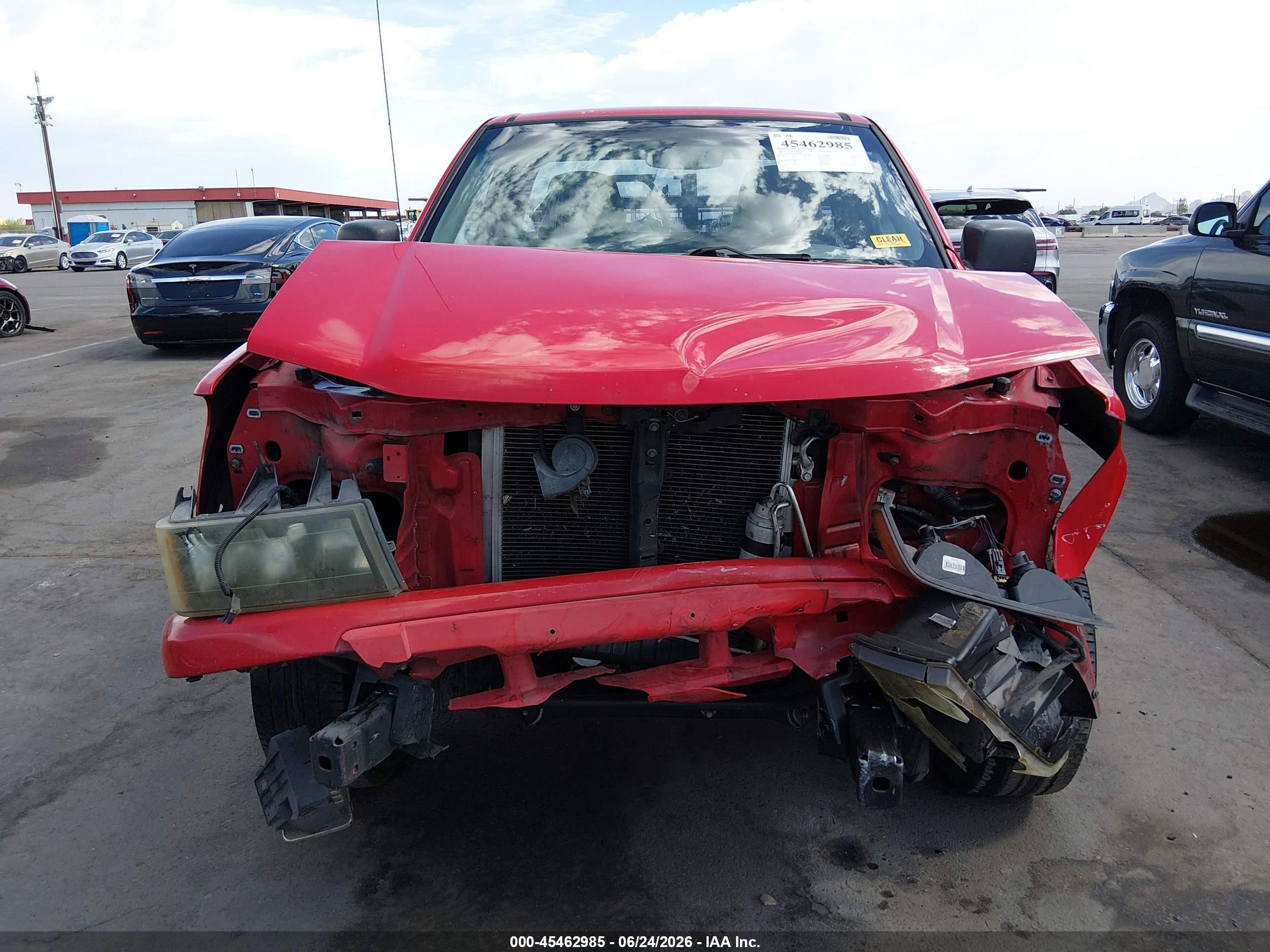 2005 Chevrolet Colorado   Red vin: 1GCCS148658208082