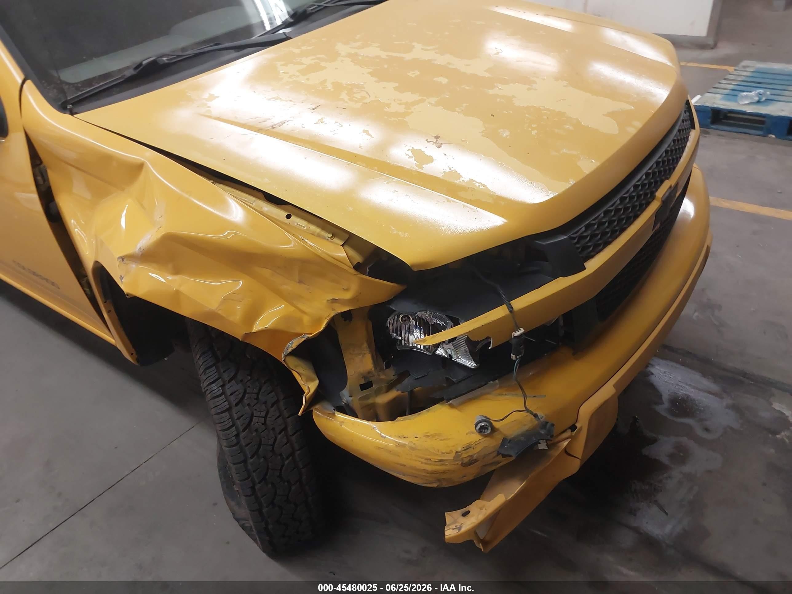 2005 Chevrolet Colorado   Yellow vin: 1GCCS148858241052