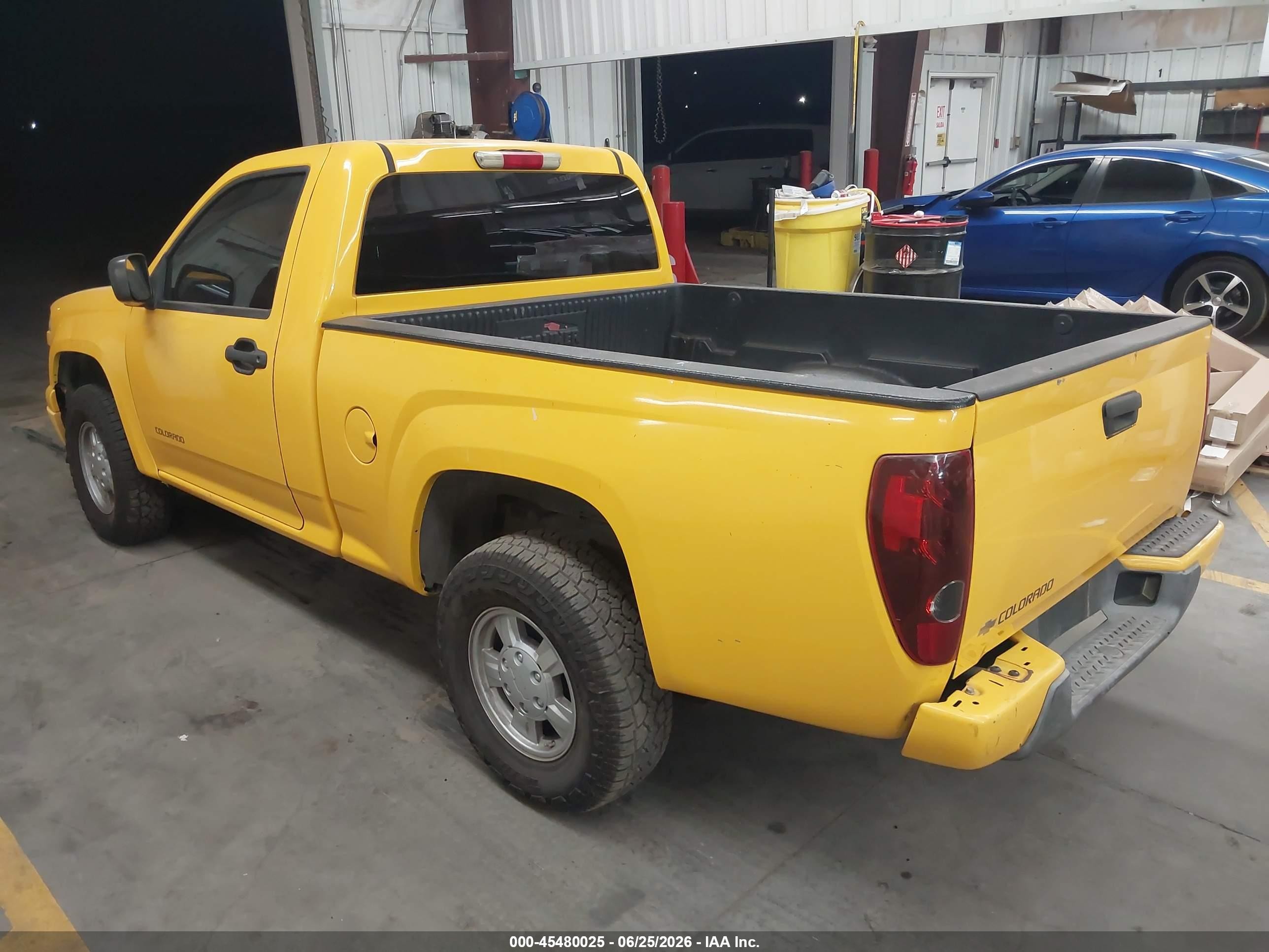 2005 Chevrolet Colorado   Yellow vin: 1GCCS148858241052