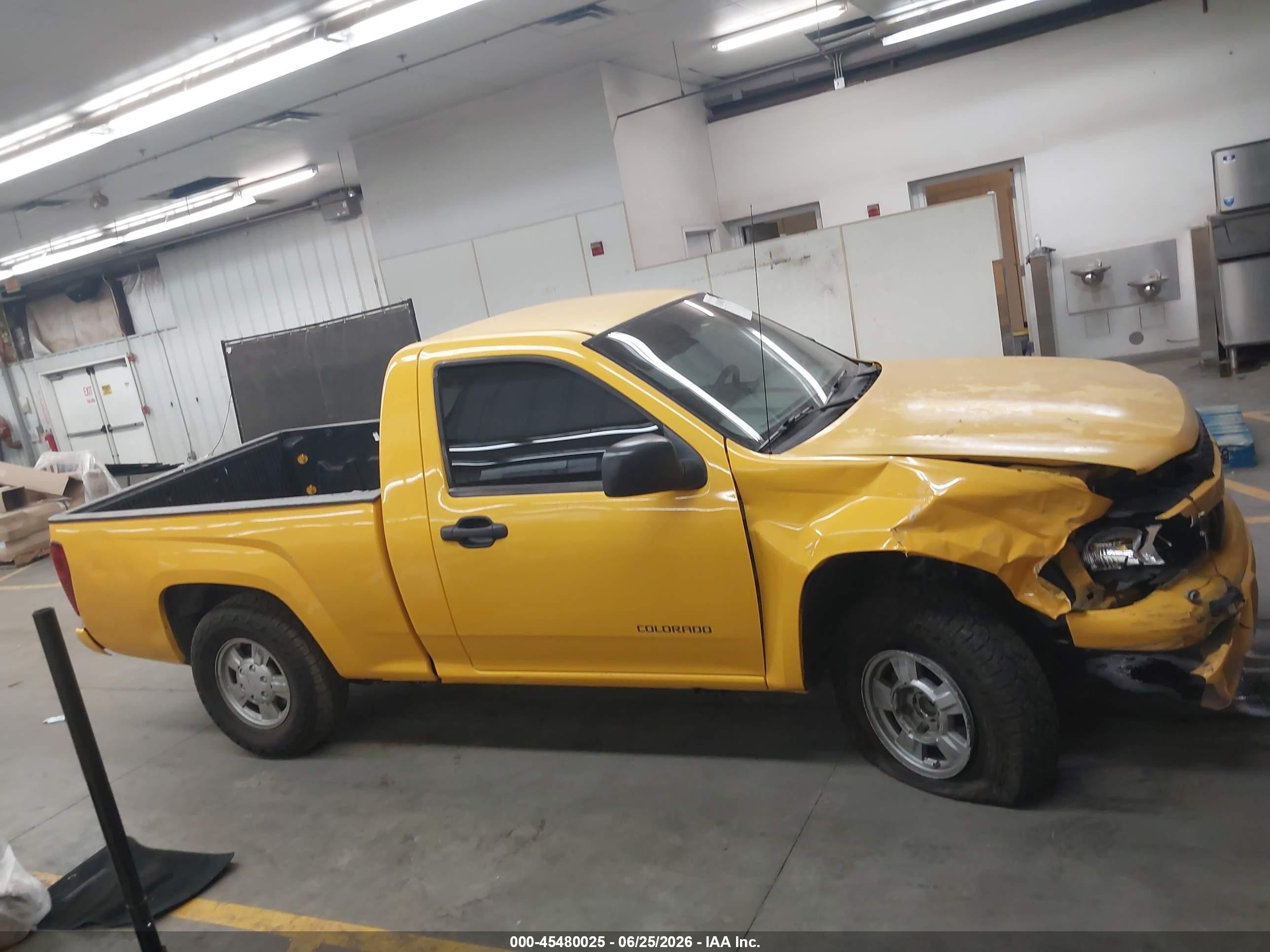 2005 Chevrolet Colorado   Yellow vin: 1GCCS148858241052