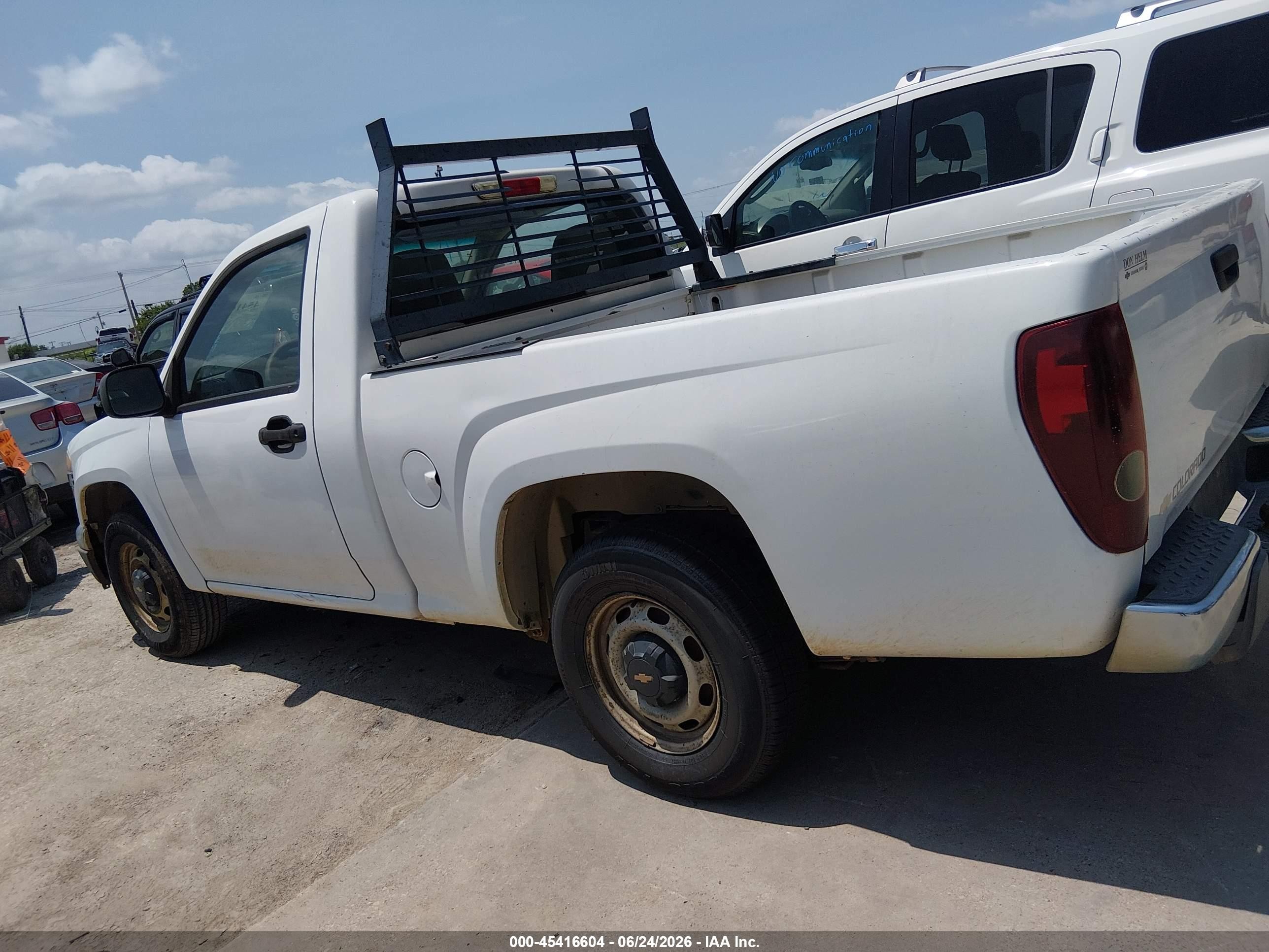 2005 Chevrolet Colorado   White vin: 1GCCS148X58286428