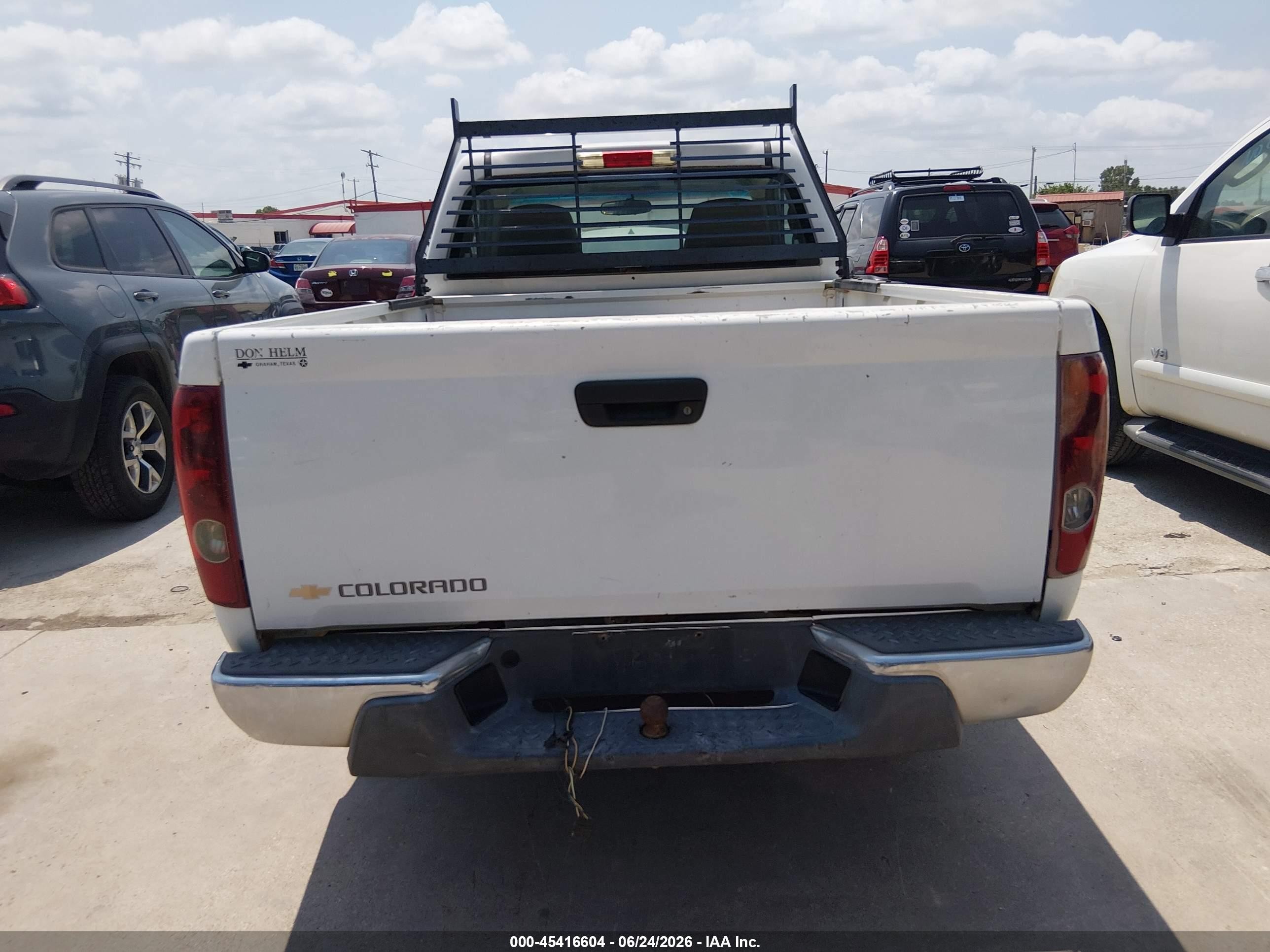 2005 Chevrolet Colorado   White vin: 1GCCS148X58286428