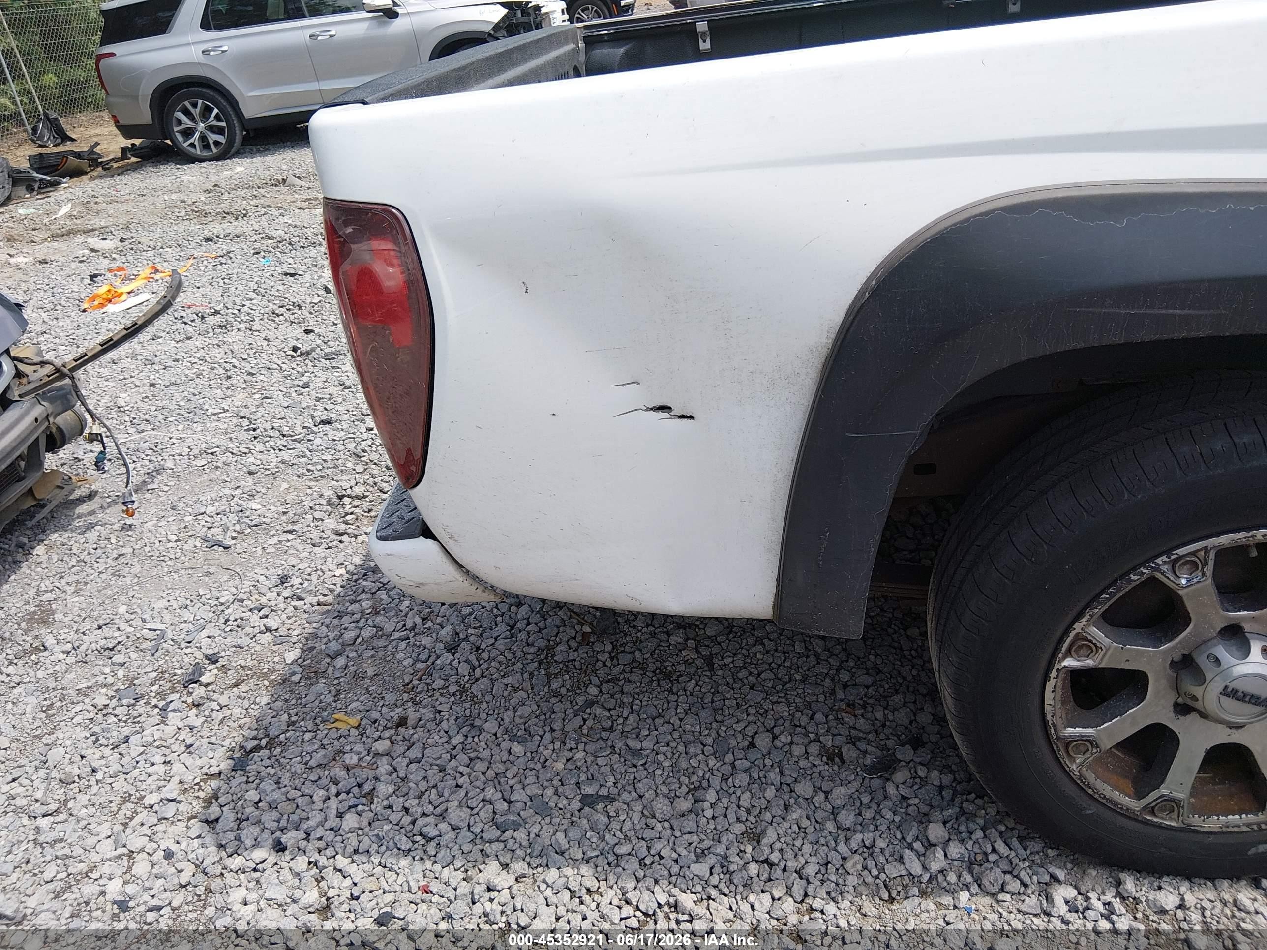 2009 Chevrolet Colorado Work Truck White vin: 1GCCS149998111733