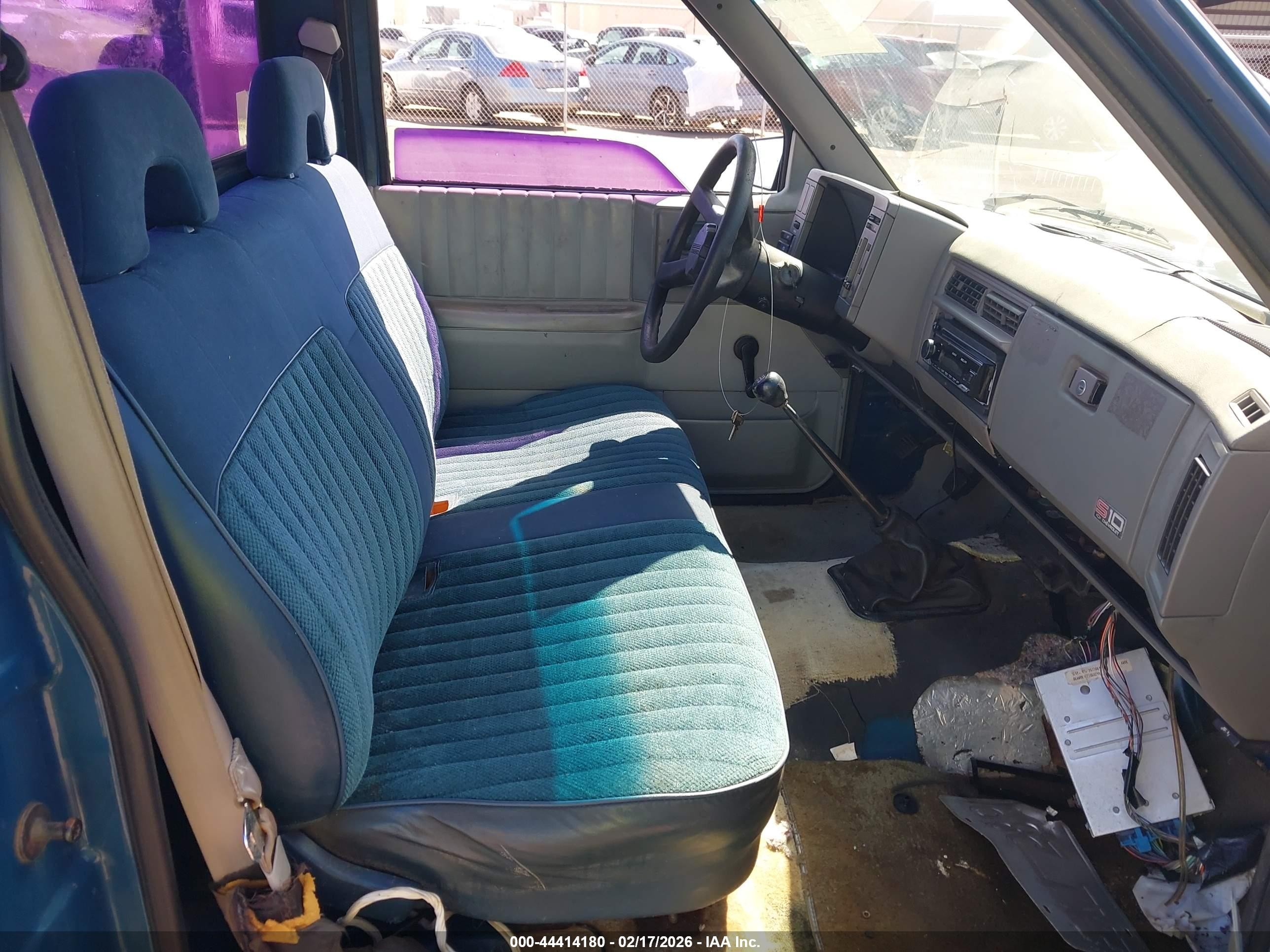 1993 Chevrolet S Truck S10 Blue vin: 1GCCS14A0P8136270