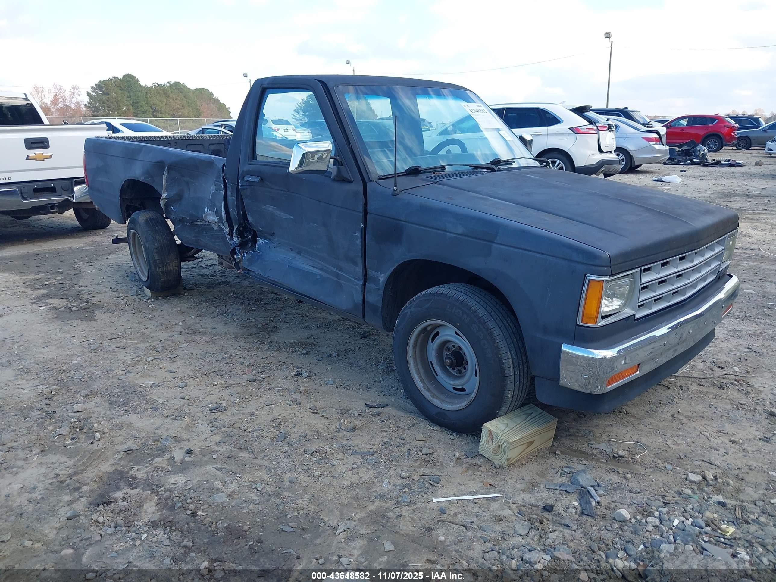 1984 Chevrolet S Truck S10 Black vin: 1GCCS14B0E2108235