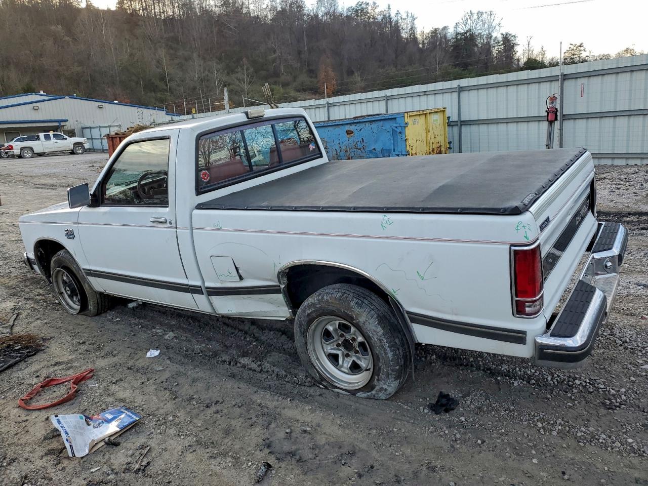 1984 Chevrolet S Truck S10 White vin: 1GCCS14B0E2133524