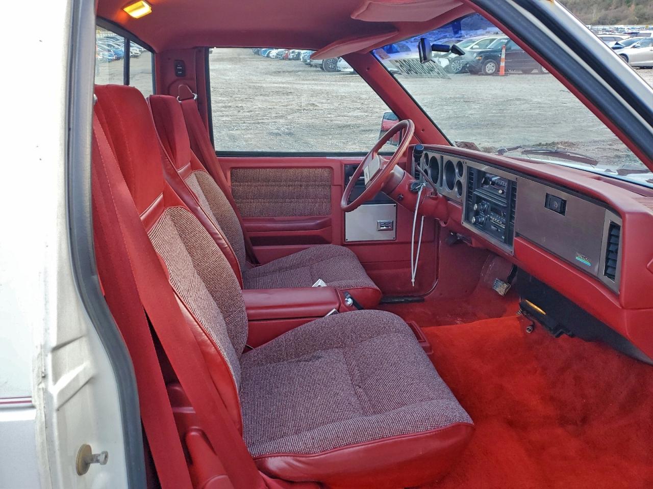 1984 Chevrolet S Truck S10 White vin: 1GCCS14B0E2133524