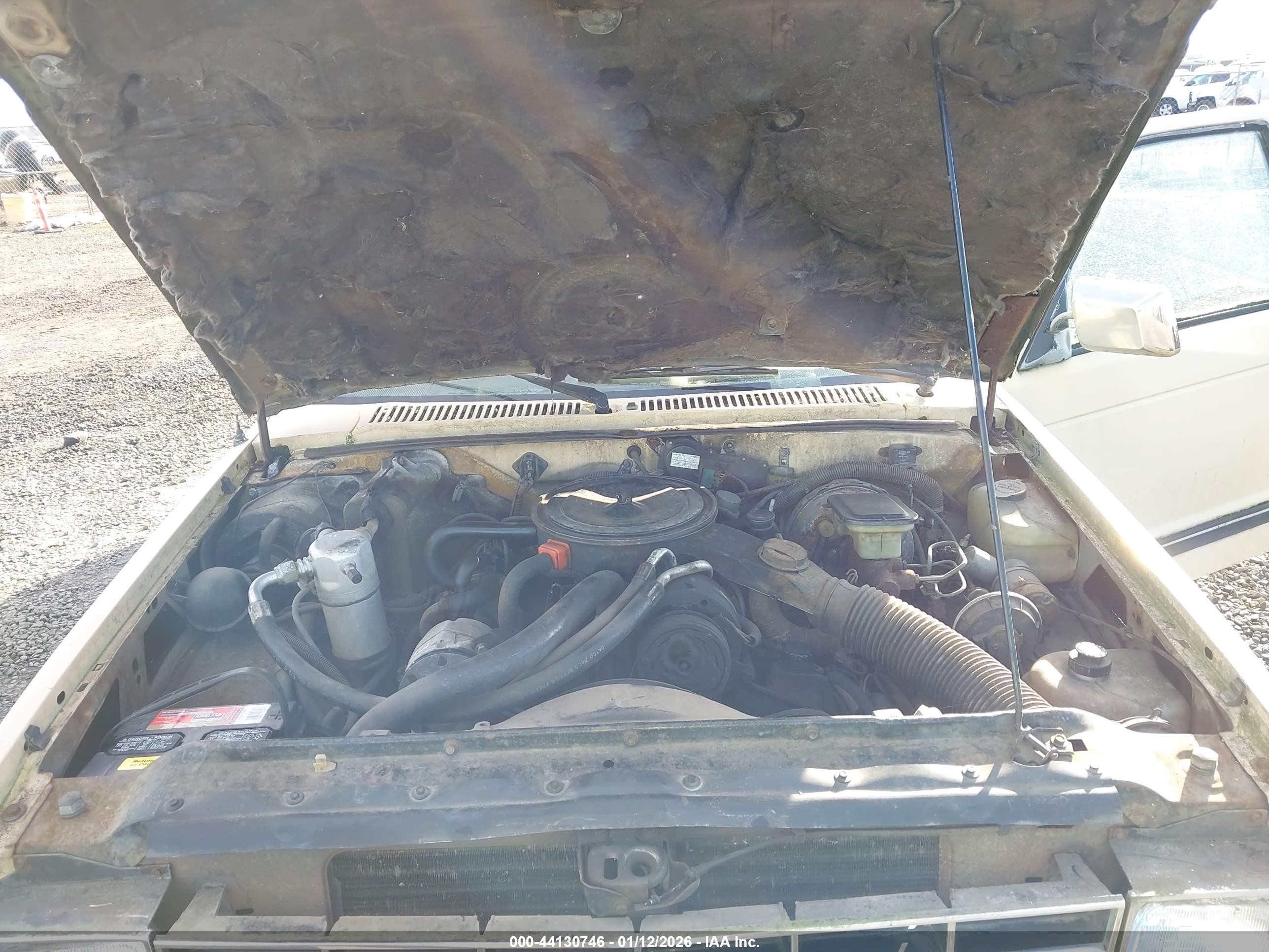 1983 Chevrolet S Truck S10 Brown vin: 1GCCS14B2D8152636